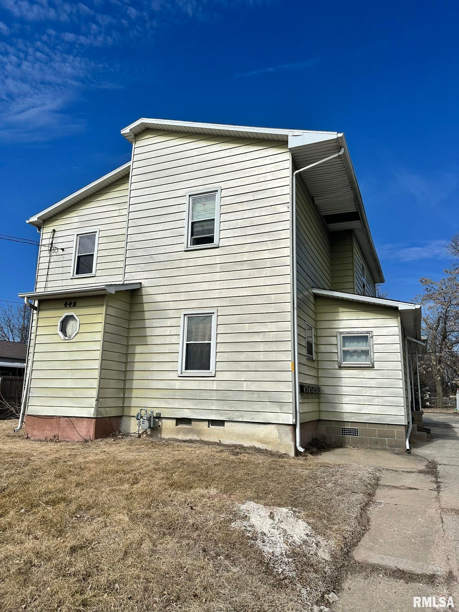 443 E LOCUST Street Canton IL