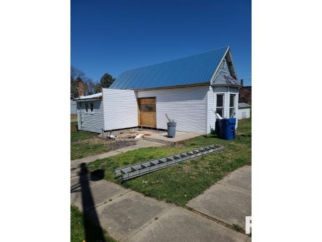 700 Boone Street Olney IL