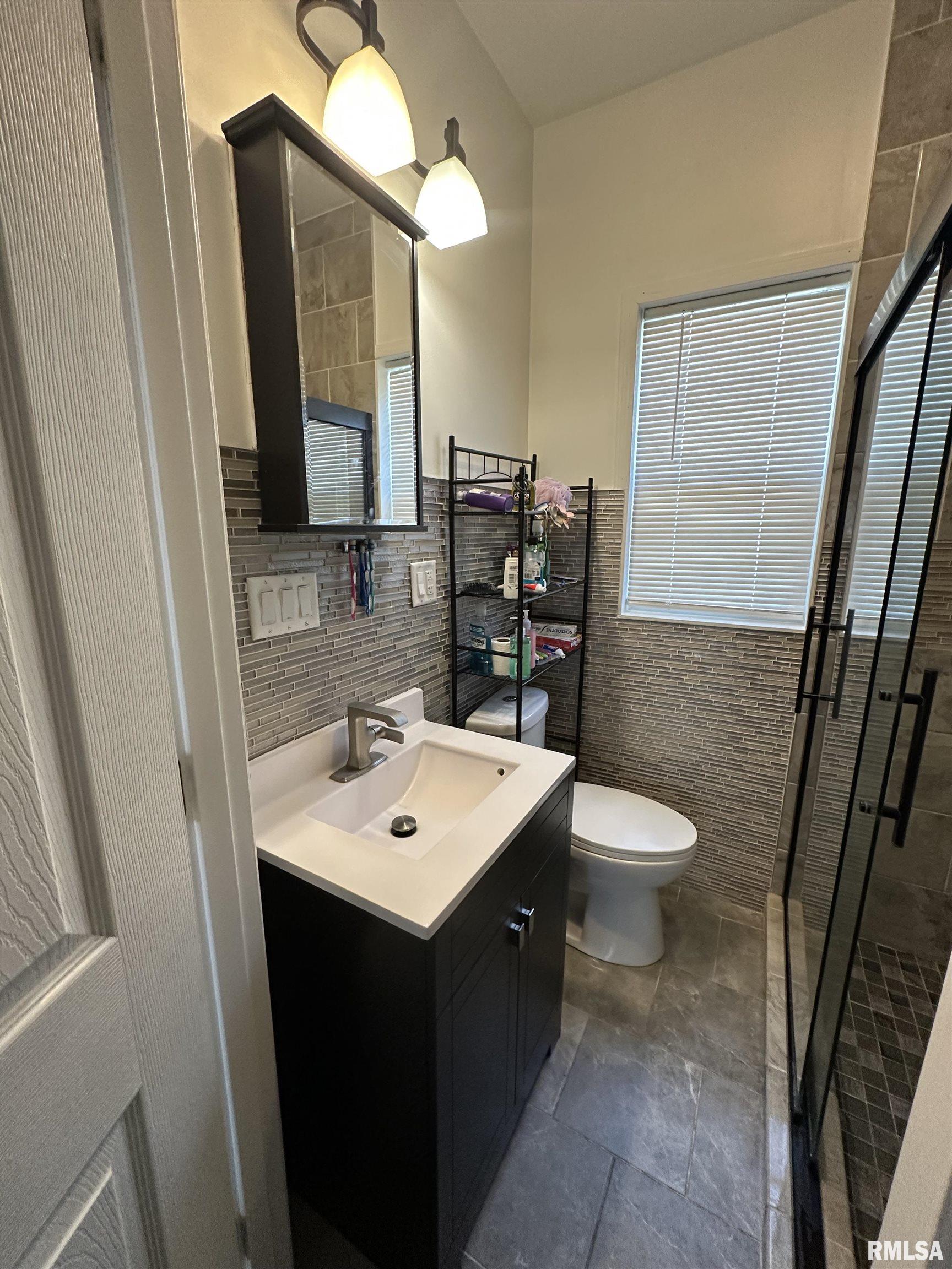 410 E VIRGINIA Avenue Peoria IL