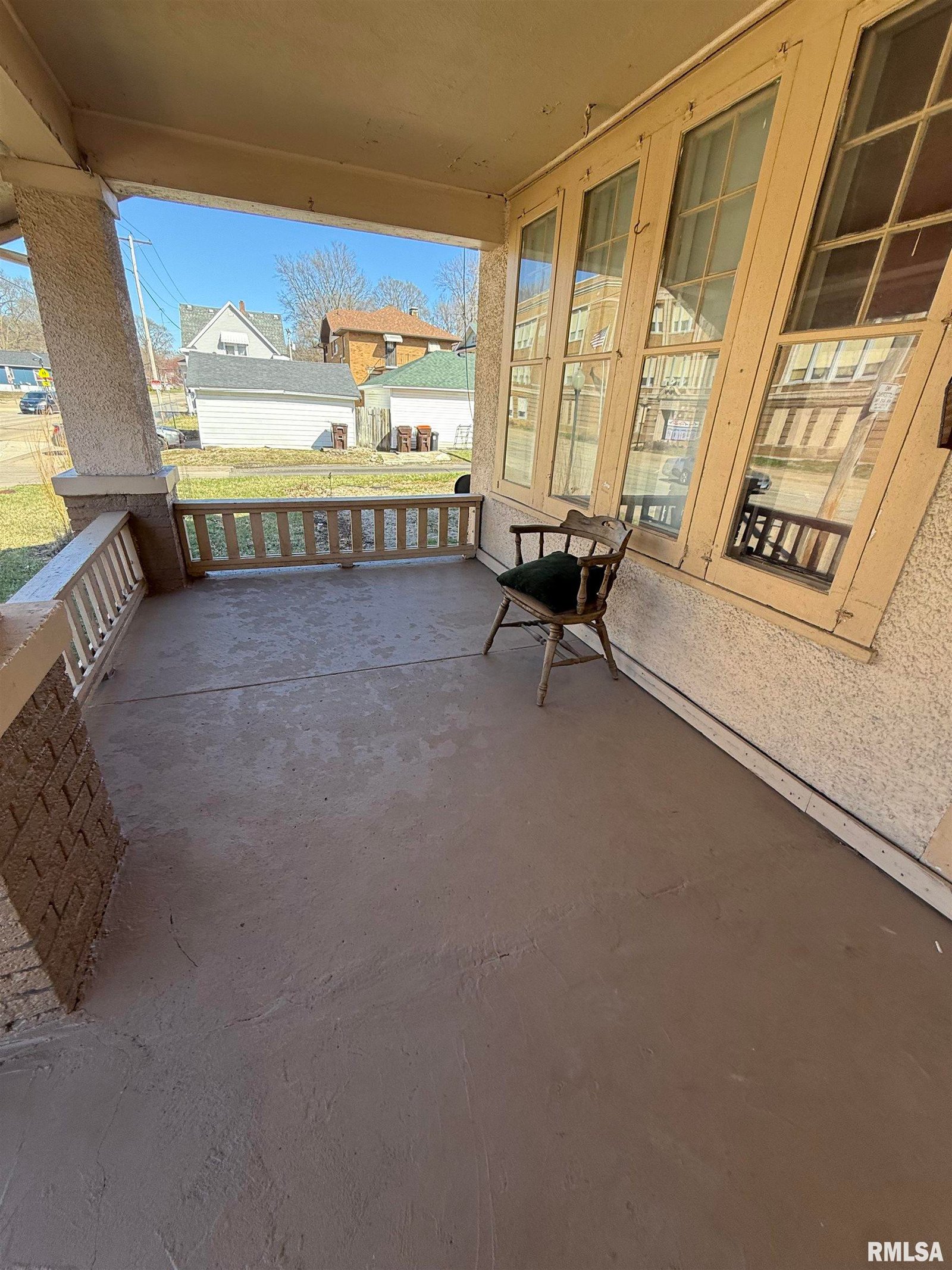 814 W COLUMBIA Terrace Peoria IL