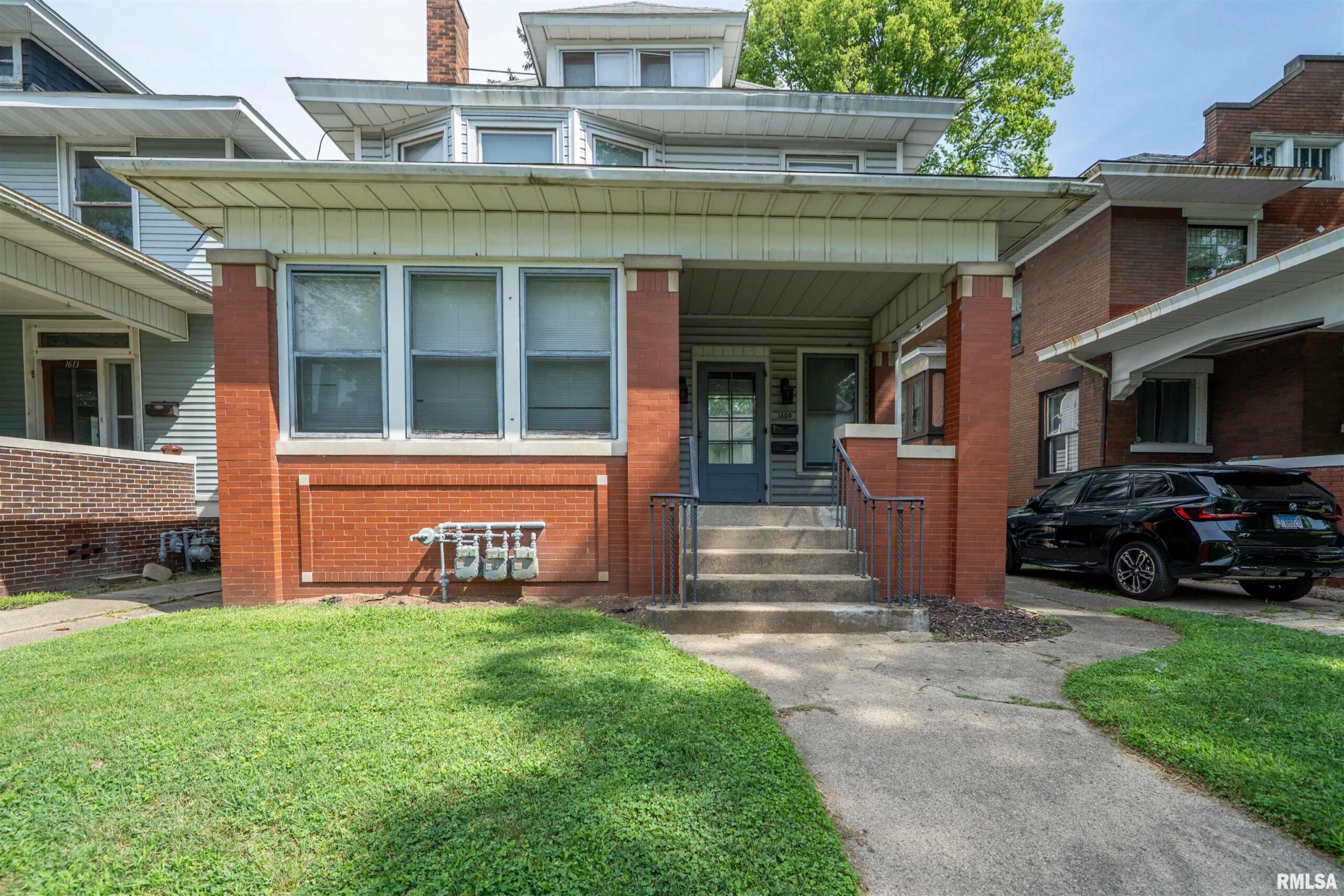 1611 W BARKER Avenue Peoria IL