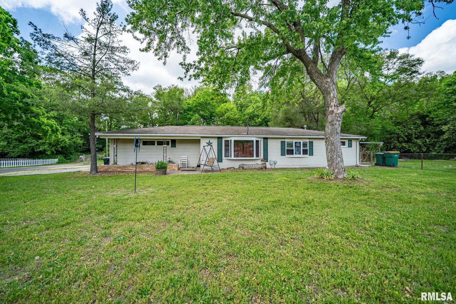 1425 N VAUGHN Avenue West Peoria IL