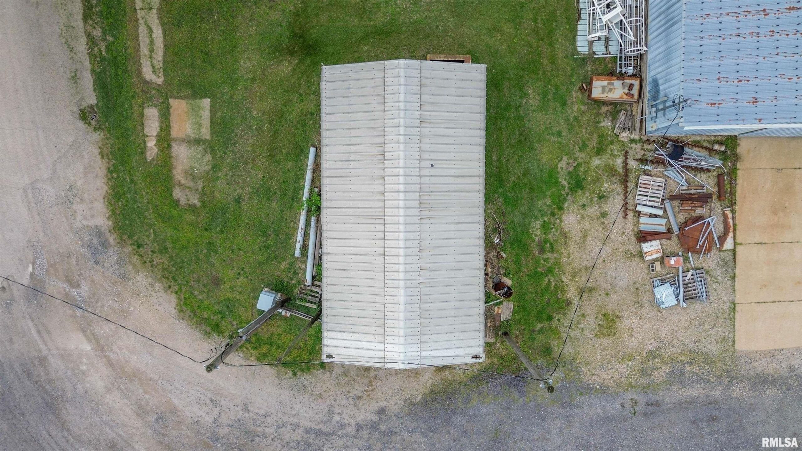 100 S MAIN Street Forest City IL