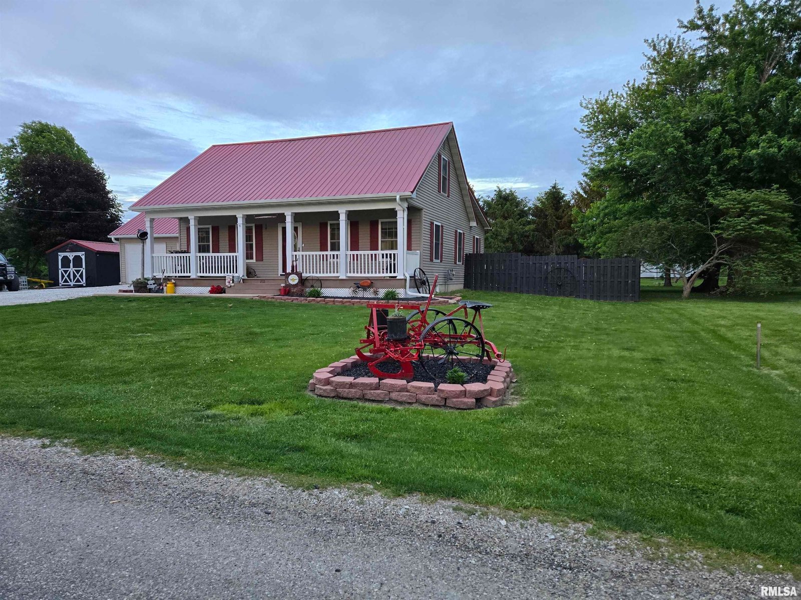 212 CONCH Drive La Harpe IL