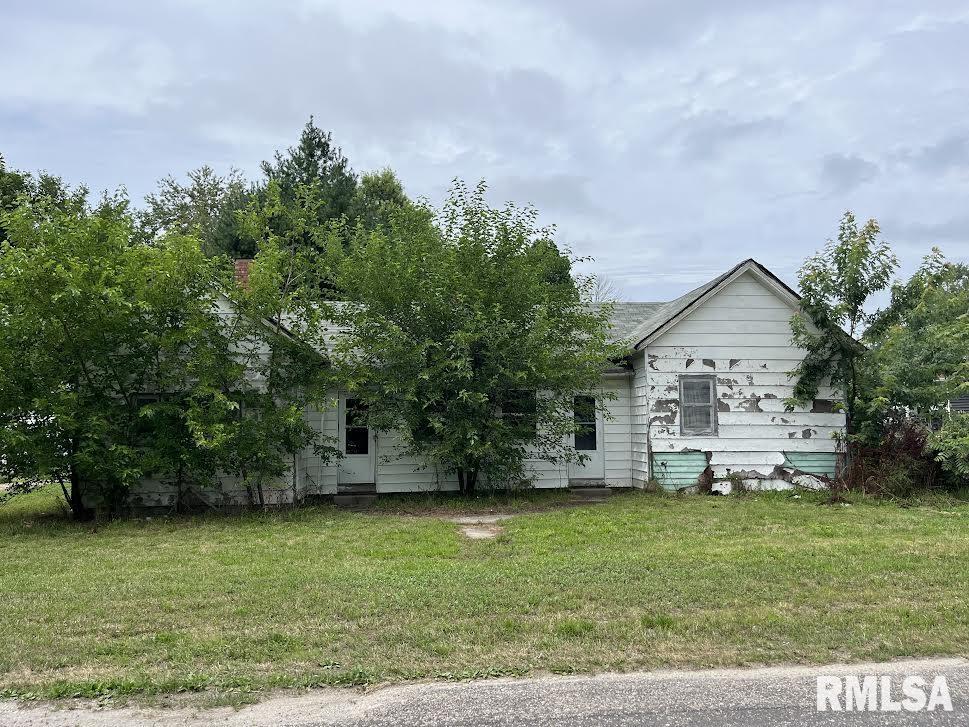 506 W MCLEAN Street Colchester IL