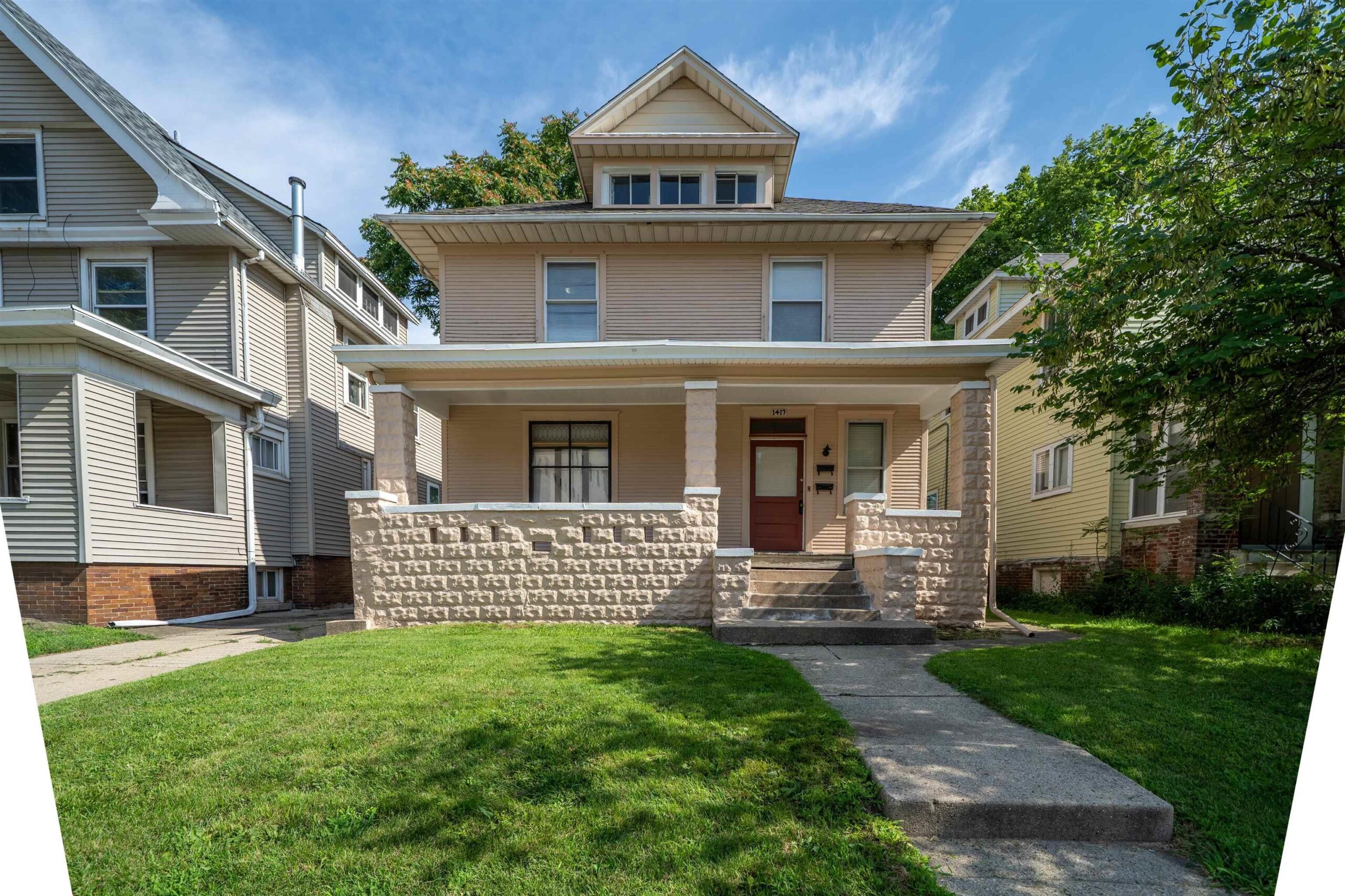 1417 W MAIN Street Peoria IL