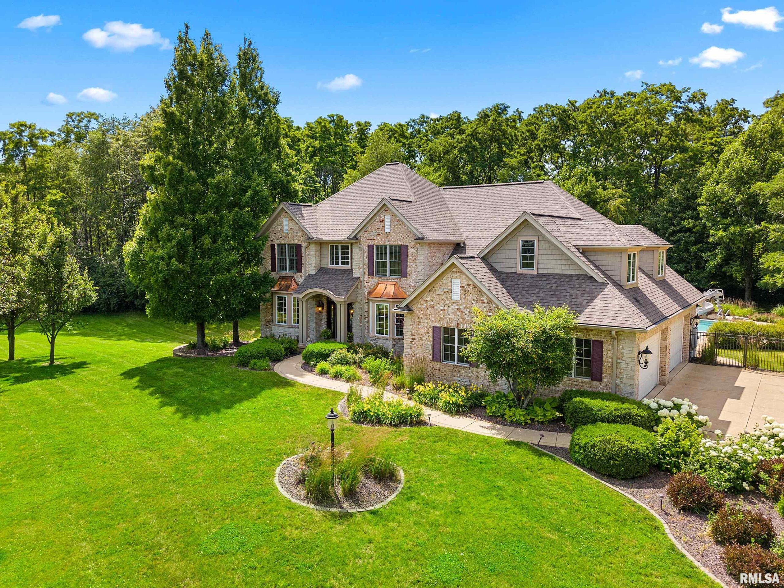 4851 SHERIDAN Road Groveland IL