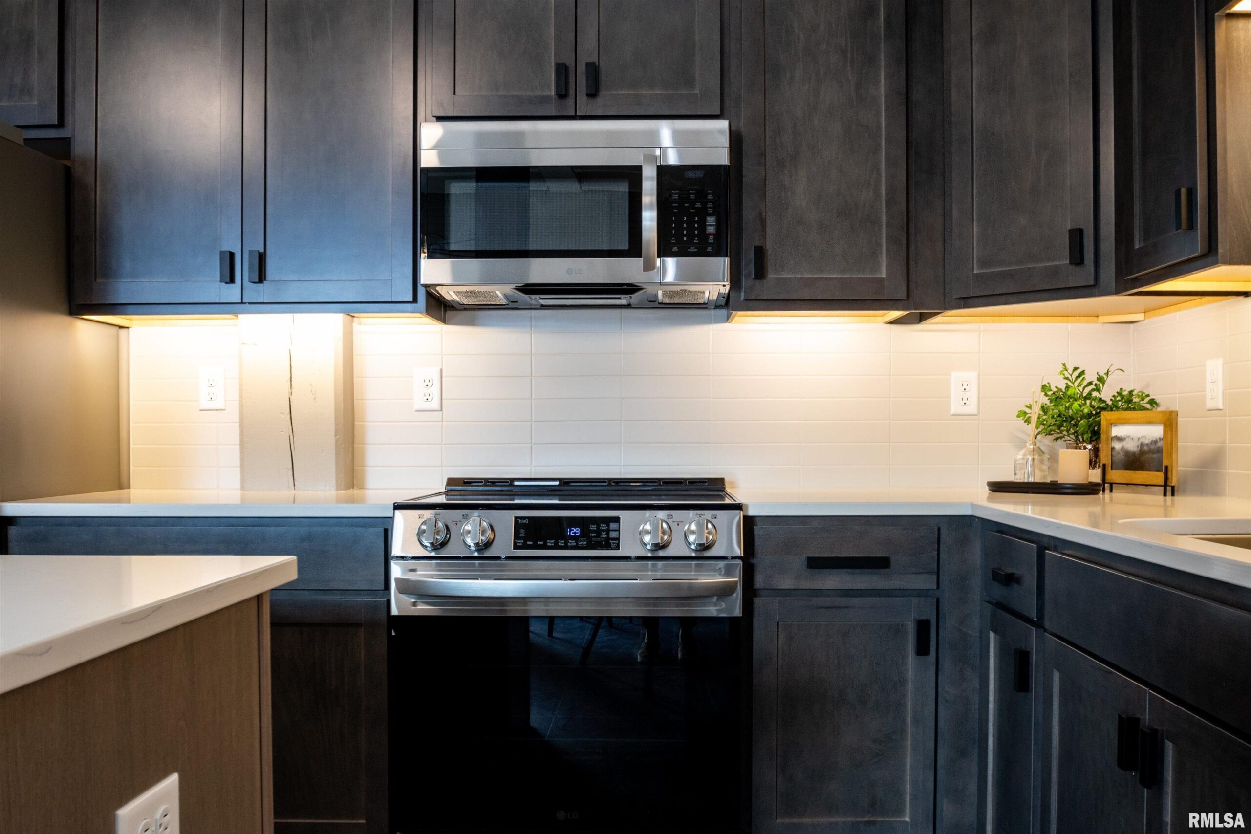 1001 SW ADAMS Street Peoria IL