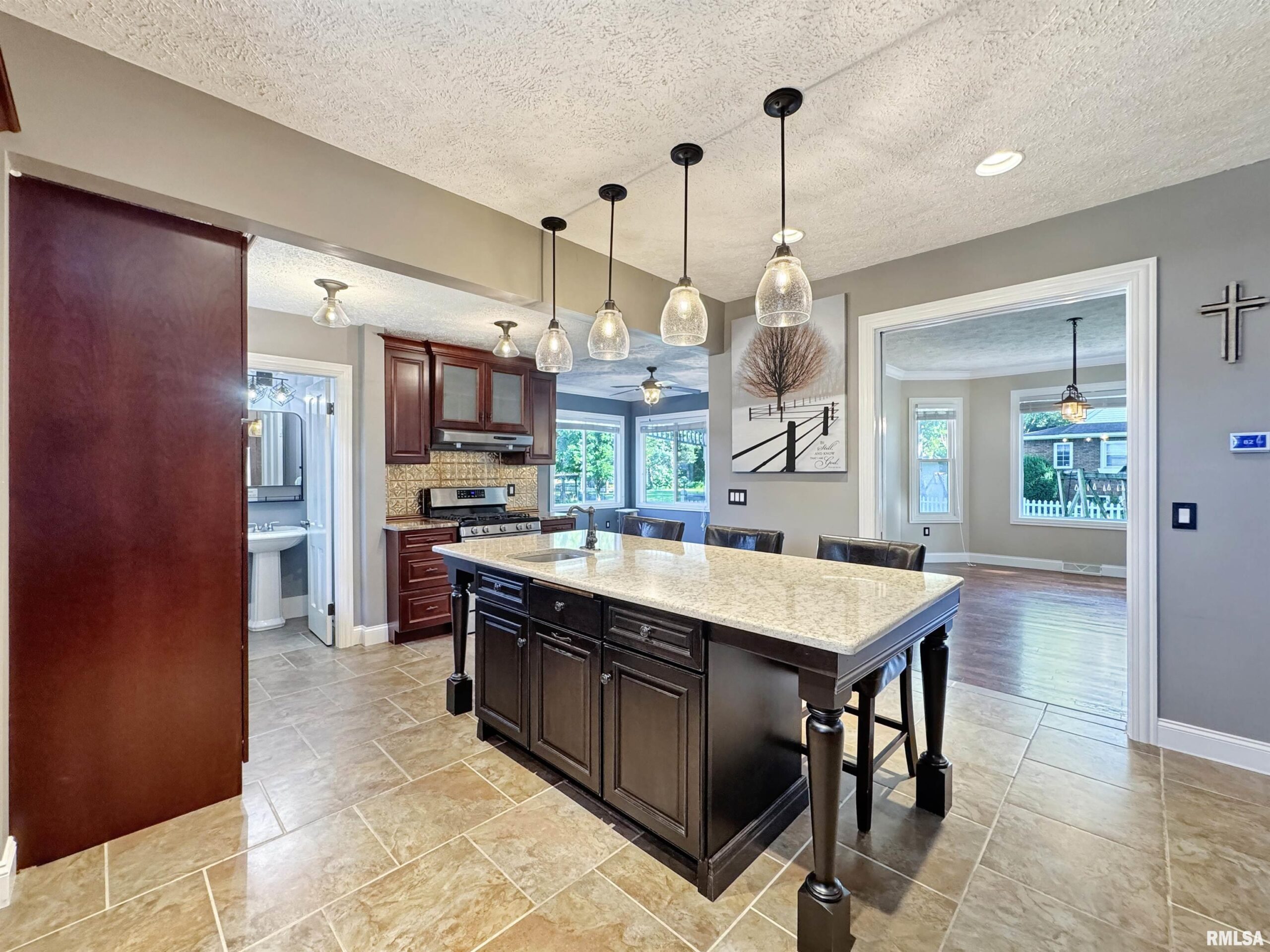 200 S CHESTNUT Street Tremont IL
