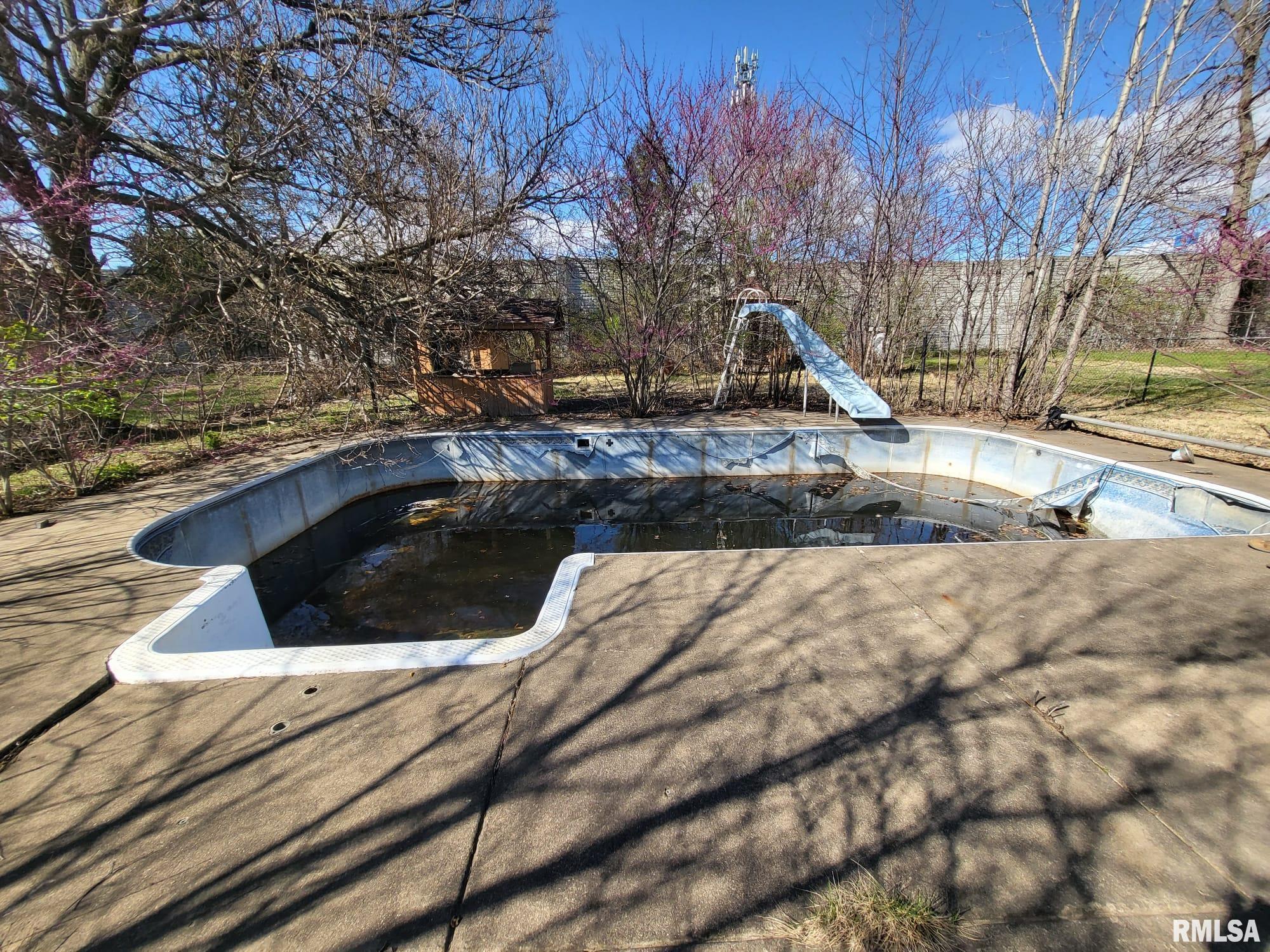 2827 W LARCHMONT Lane Peoria IL