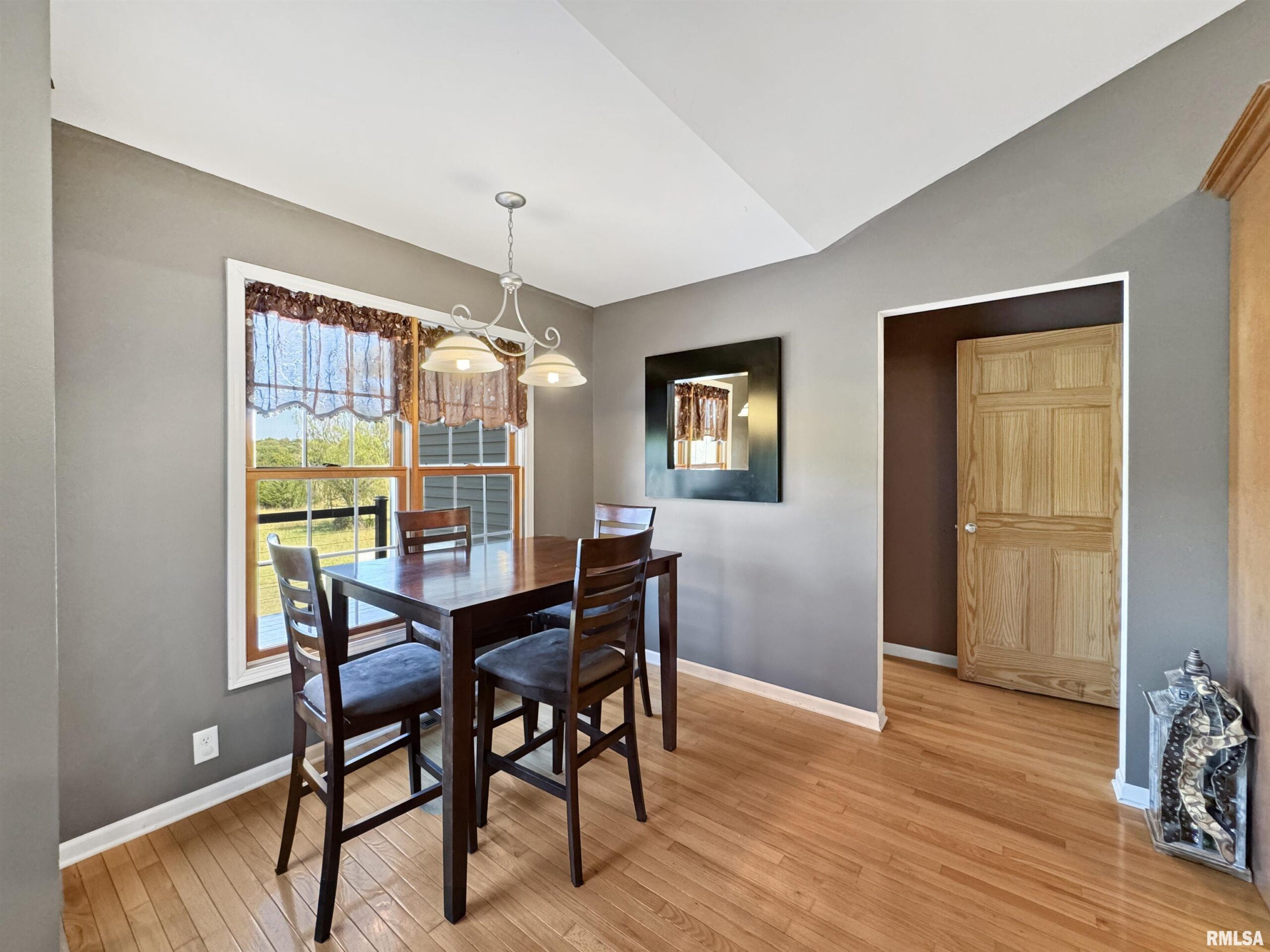 1063 Deervalley Drive Varna IL