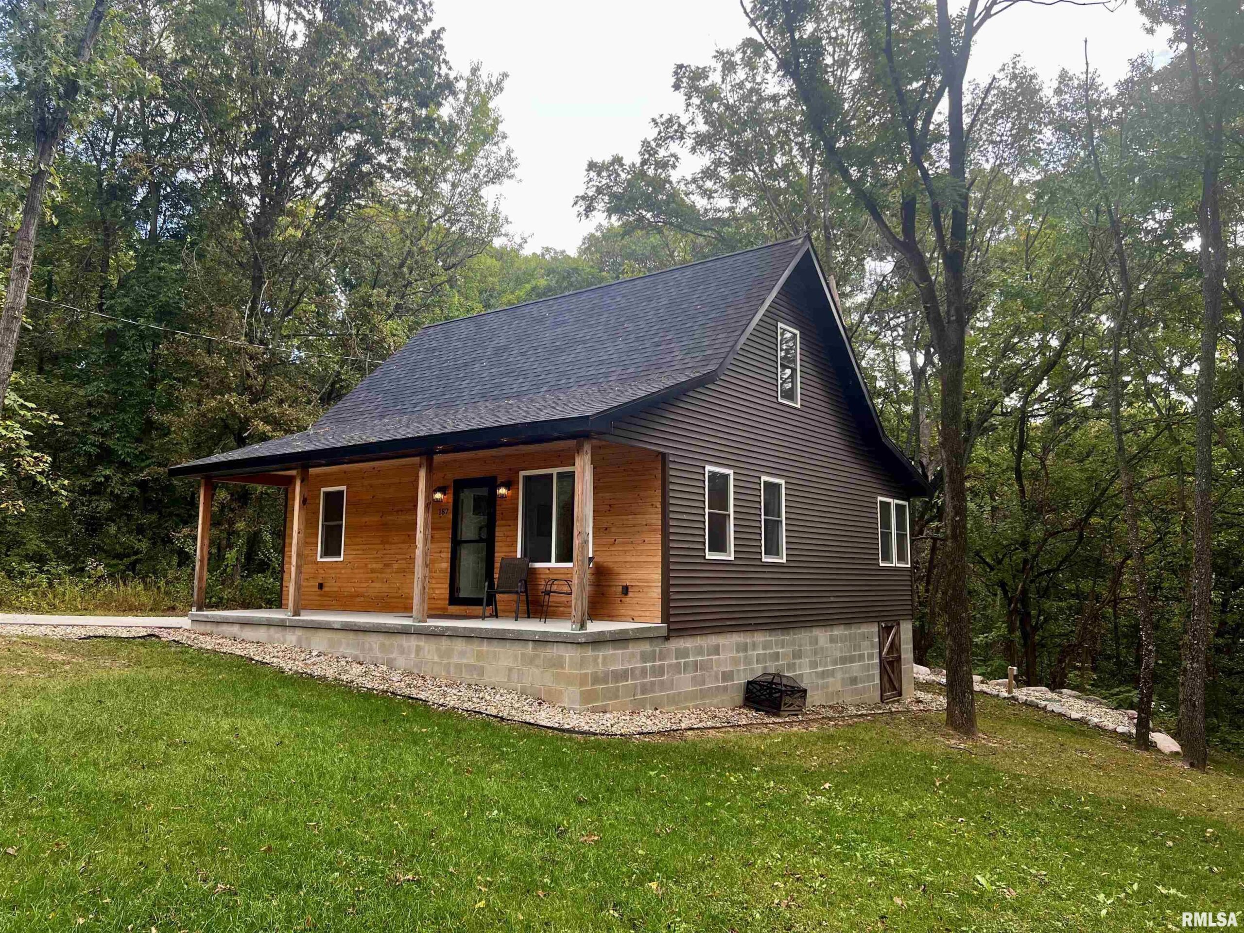 187 SPRUCE Court Dahinda IL