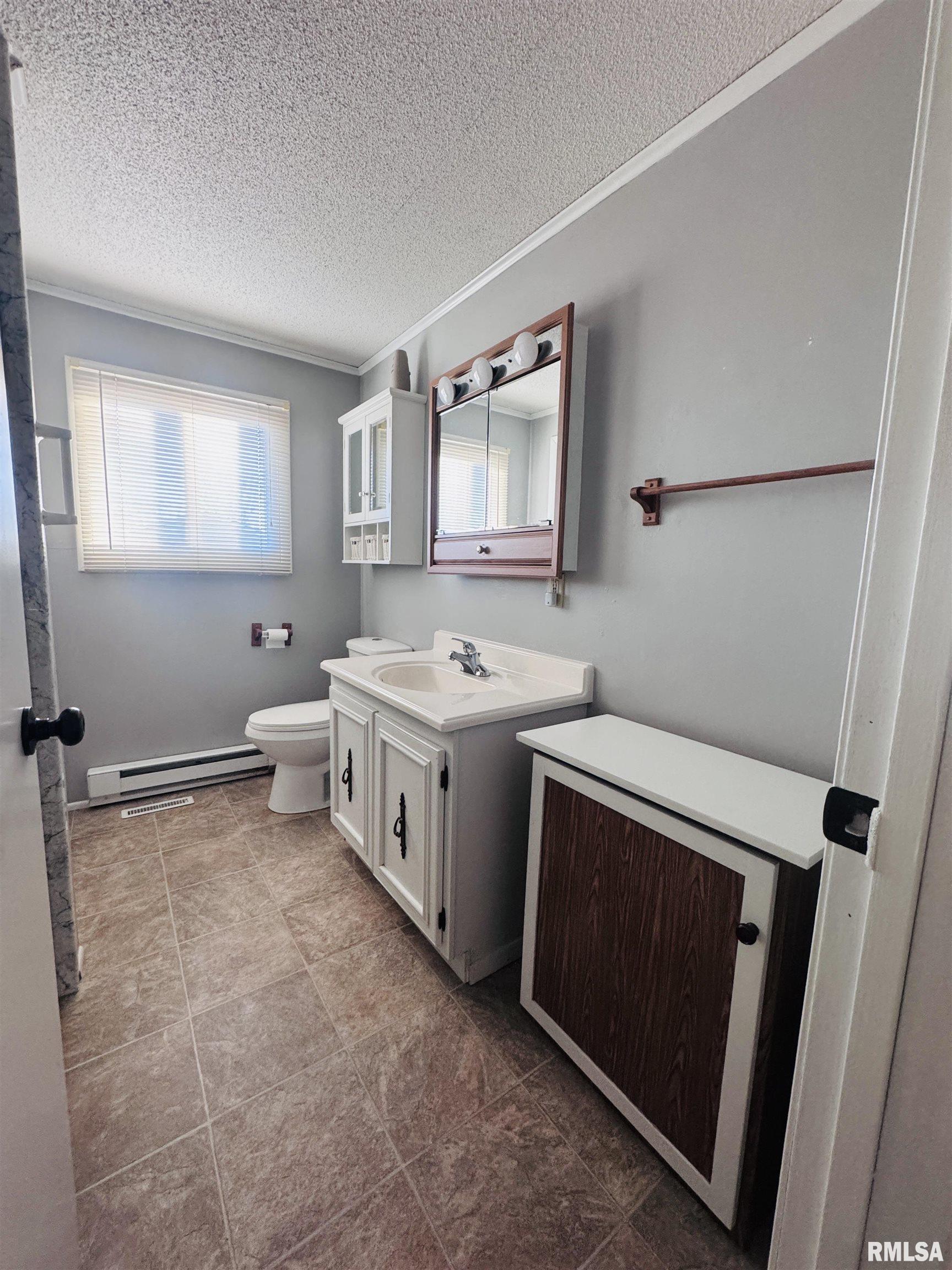 1625 E Murray Street Macomb IL