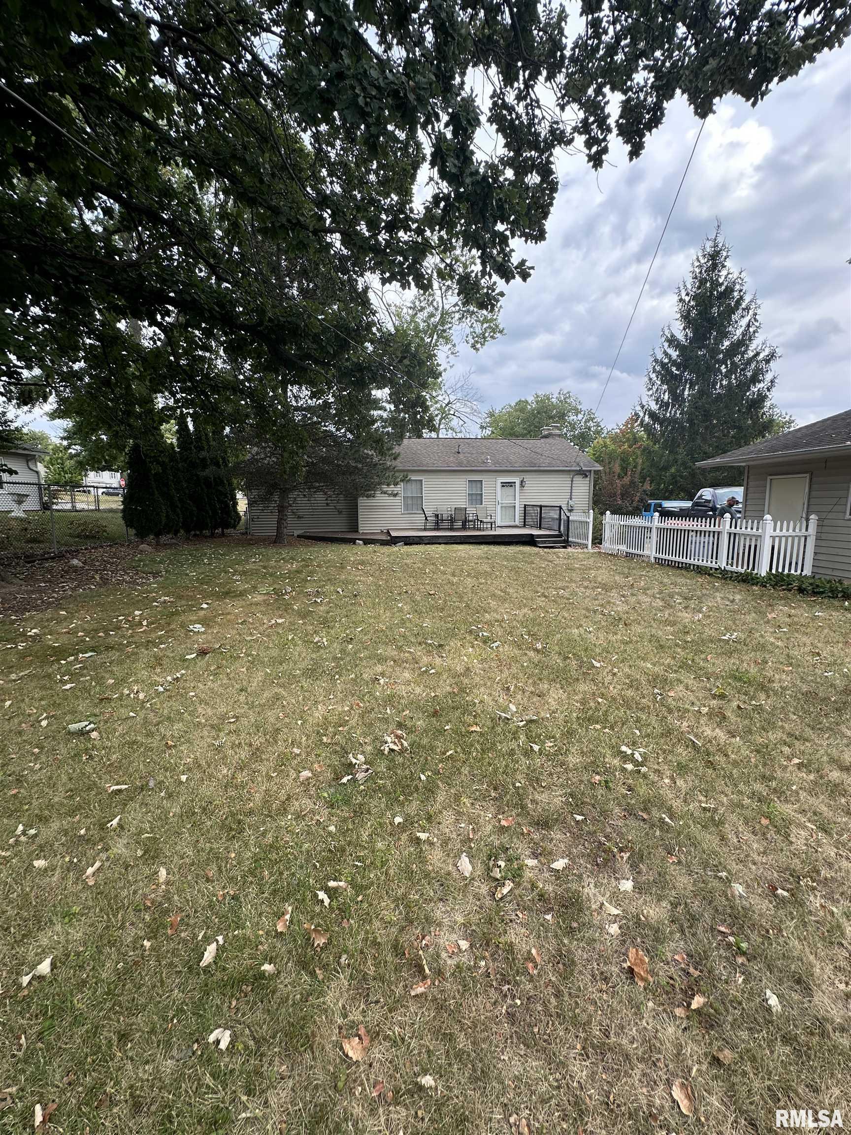 4207 N HOLLYRIDGE Circle Peoria IL
