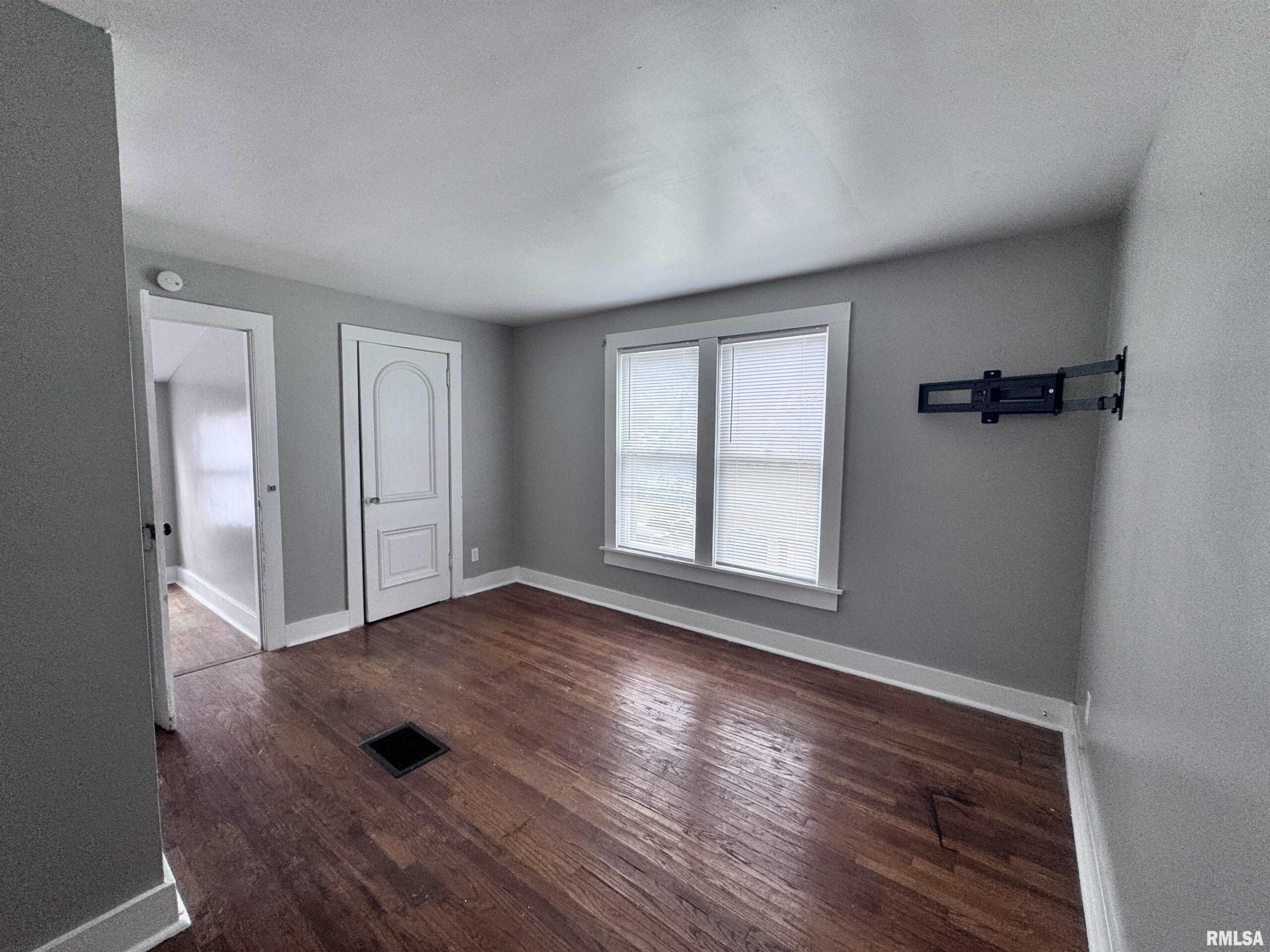 217 N CLAY Street Macomb IL