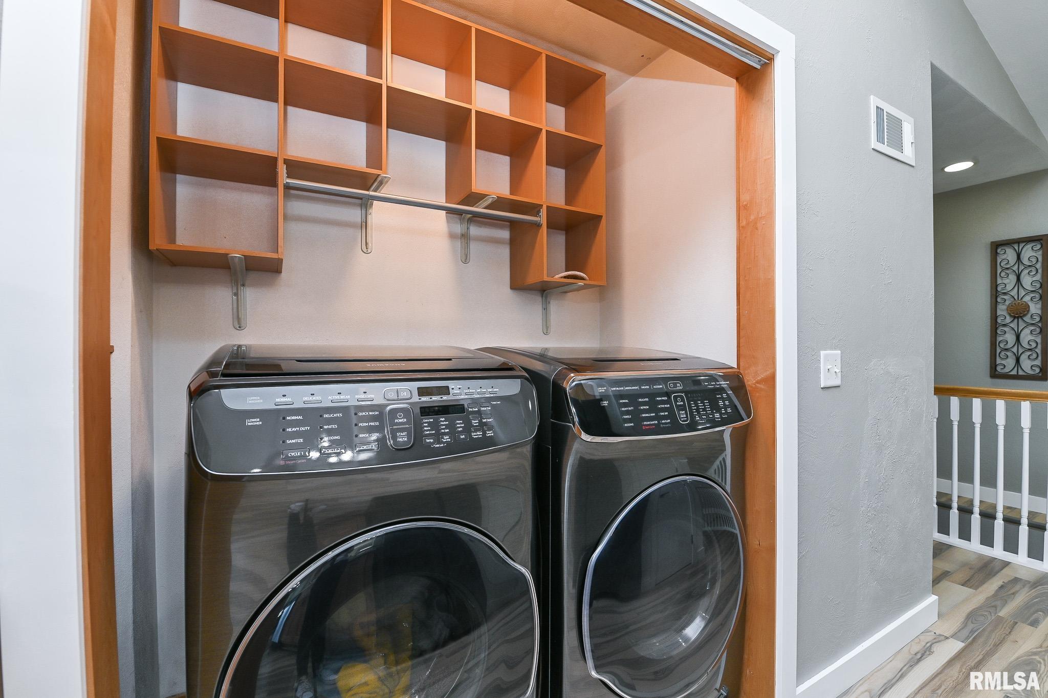 108 WALNUT Court East Peoria IL