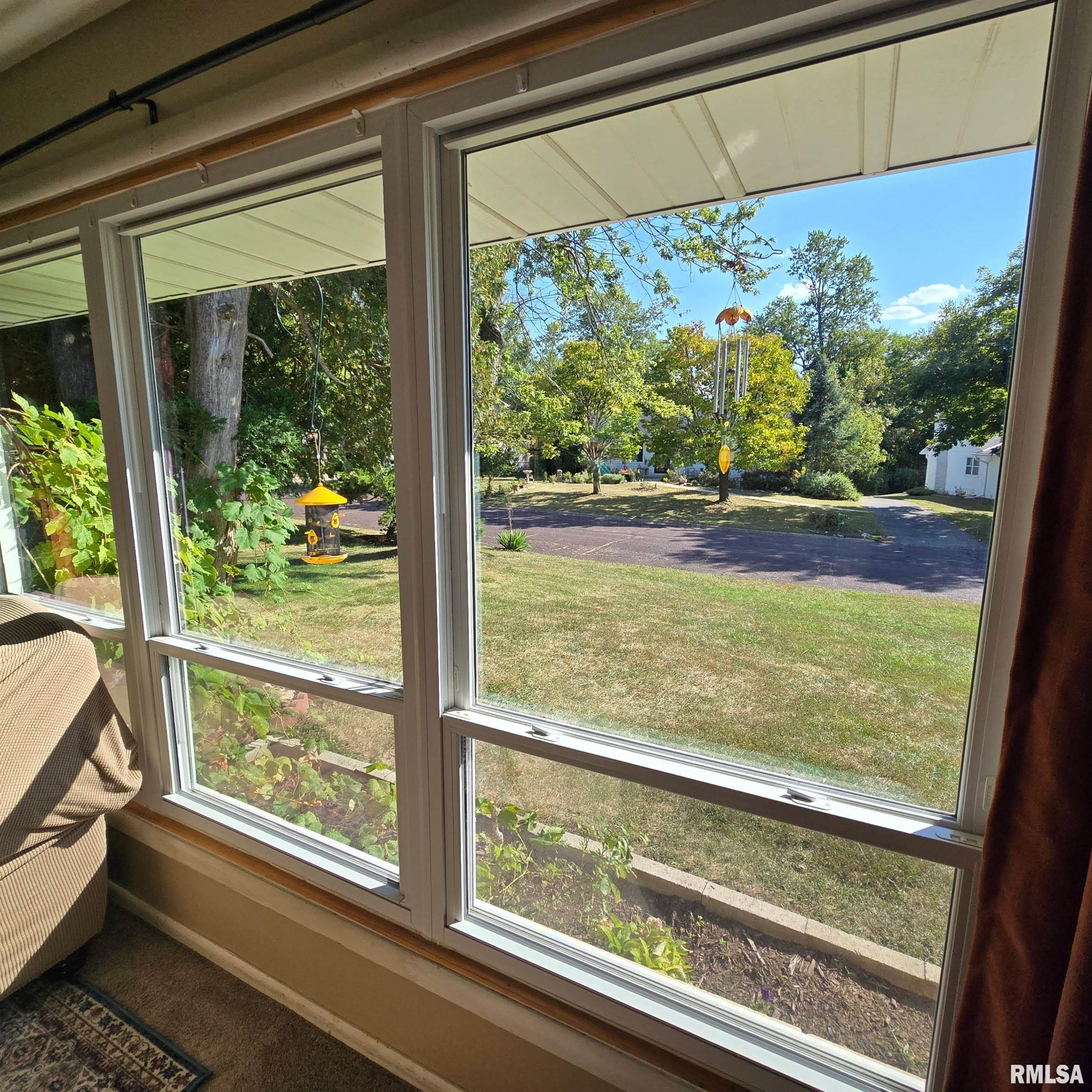 2823 W GREENBRIER Lane Peoria IL