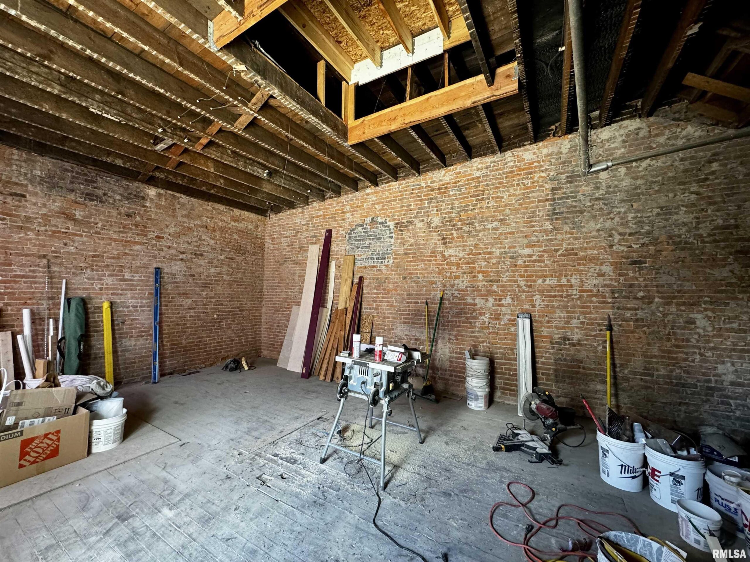 20 W SIDE Square Macomb IL