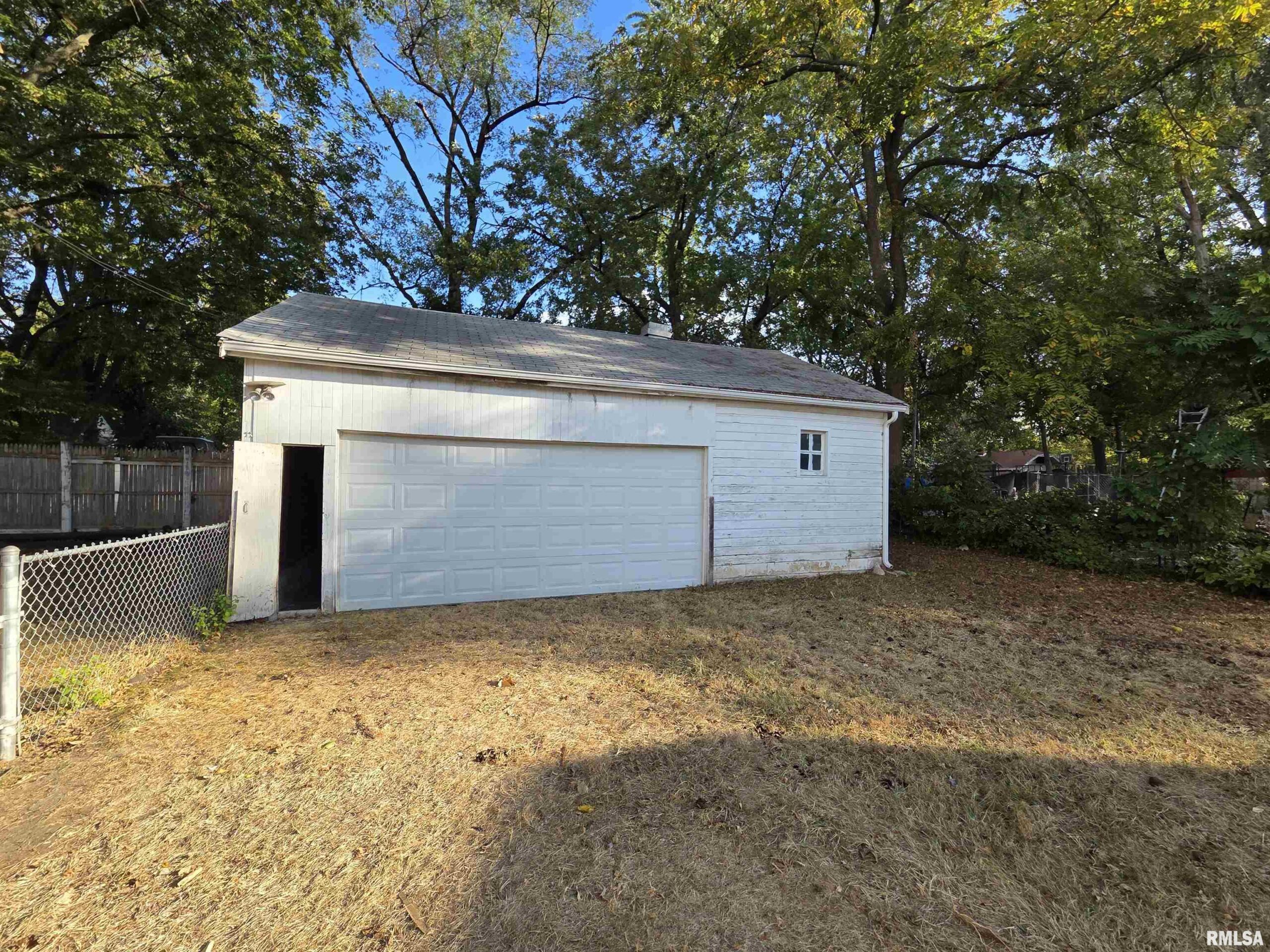 617 W HANSSLER Place Peoria IL