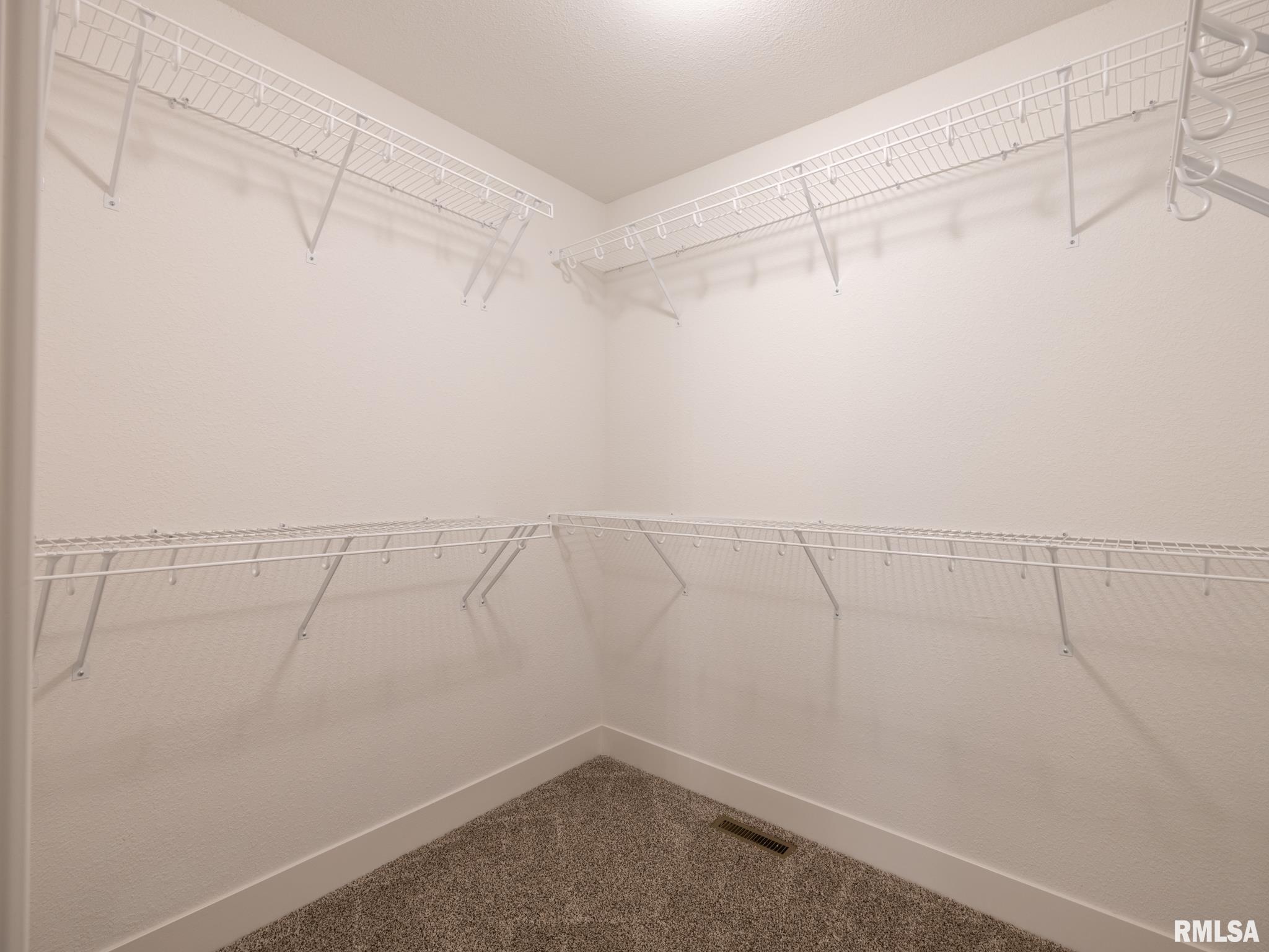 3718 W EAGLE POINT Drive Peoria IL