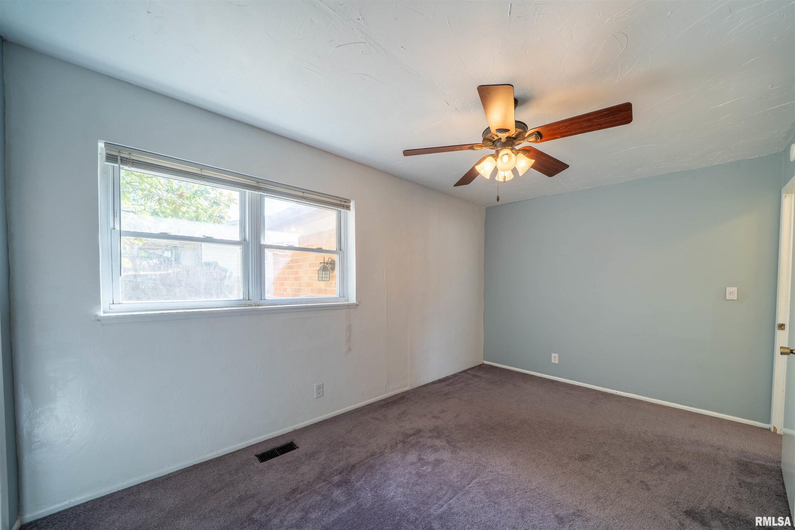 2230 N IDAHO Street Peoria IL