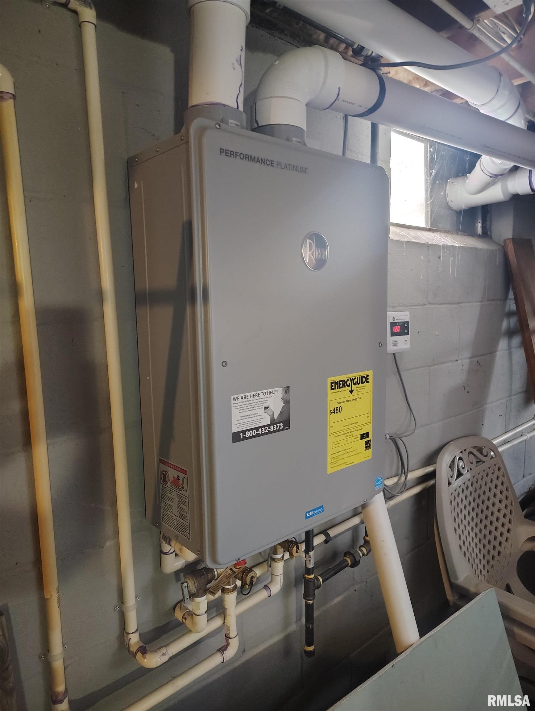 26588 MAPLEWOOD Lane Canton IL