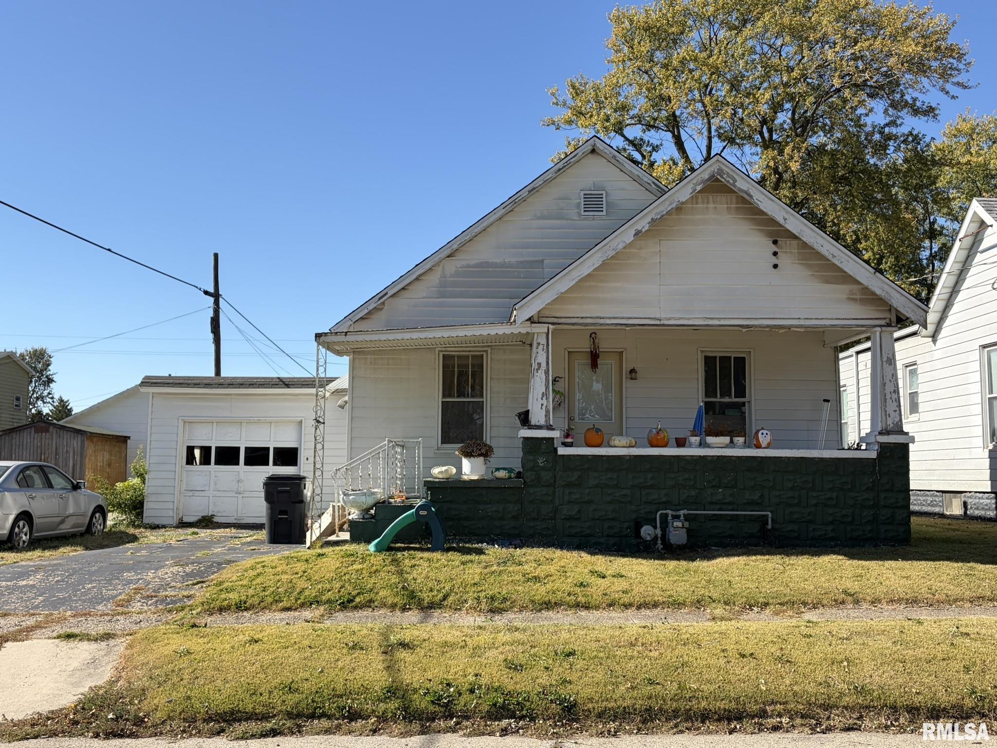 210 N 5TH Avenue Canton IL