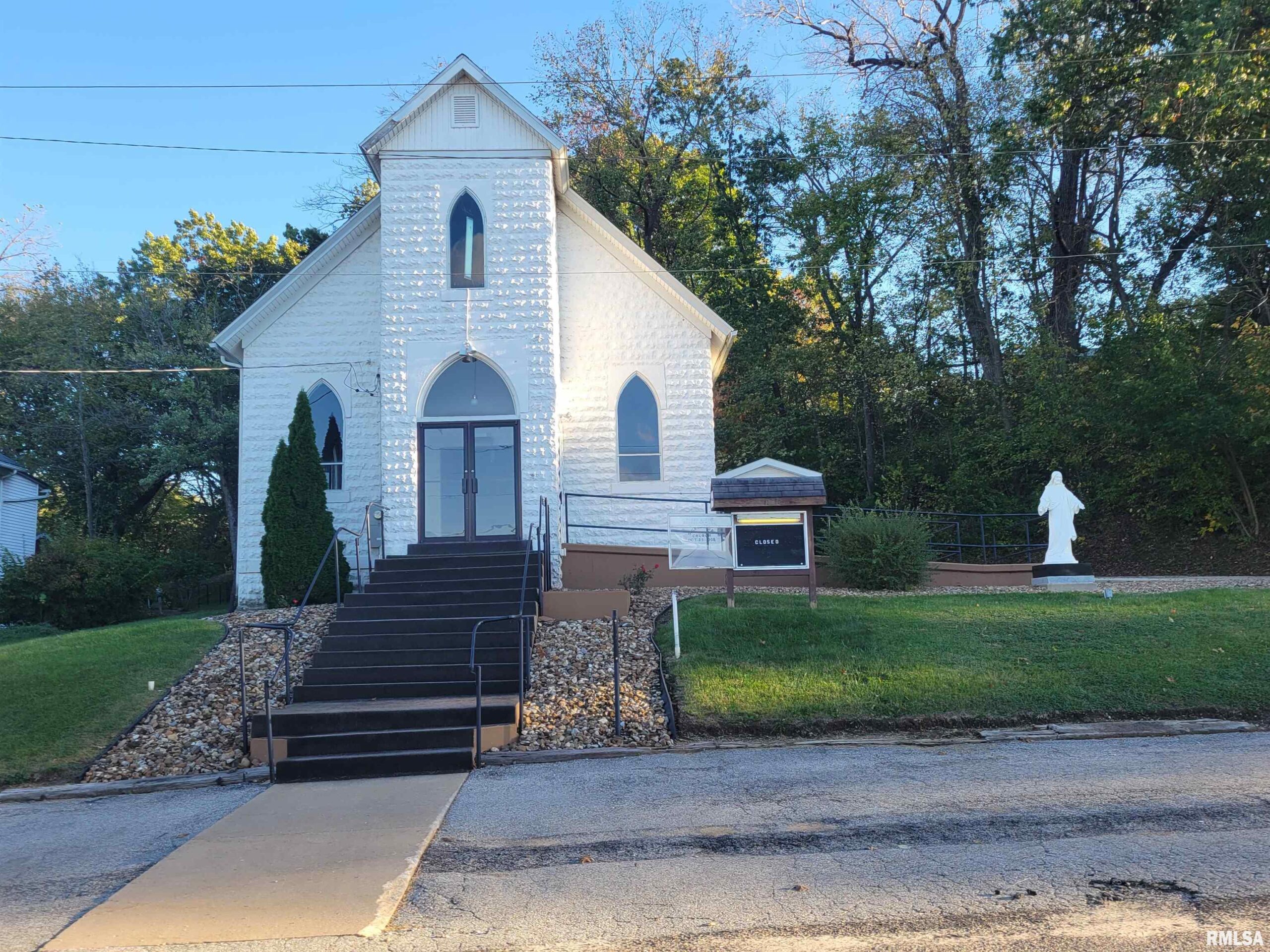 80 W 5TH Street Dallas City IL