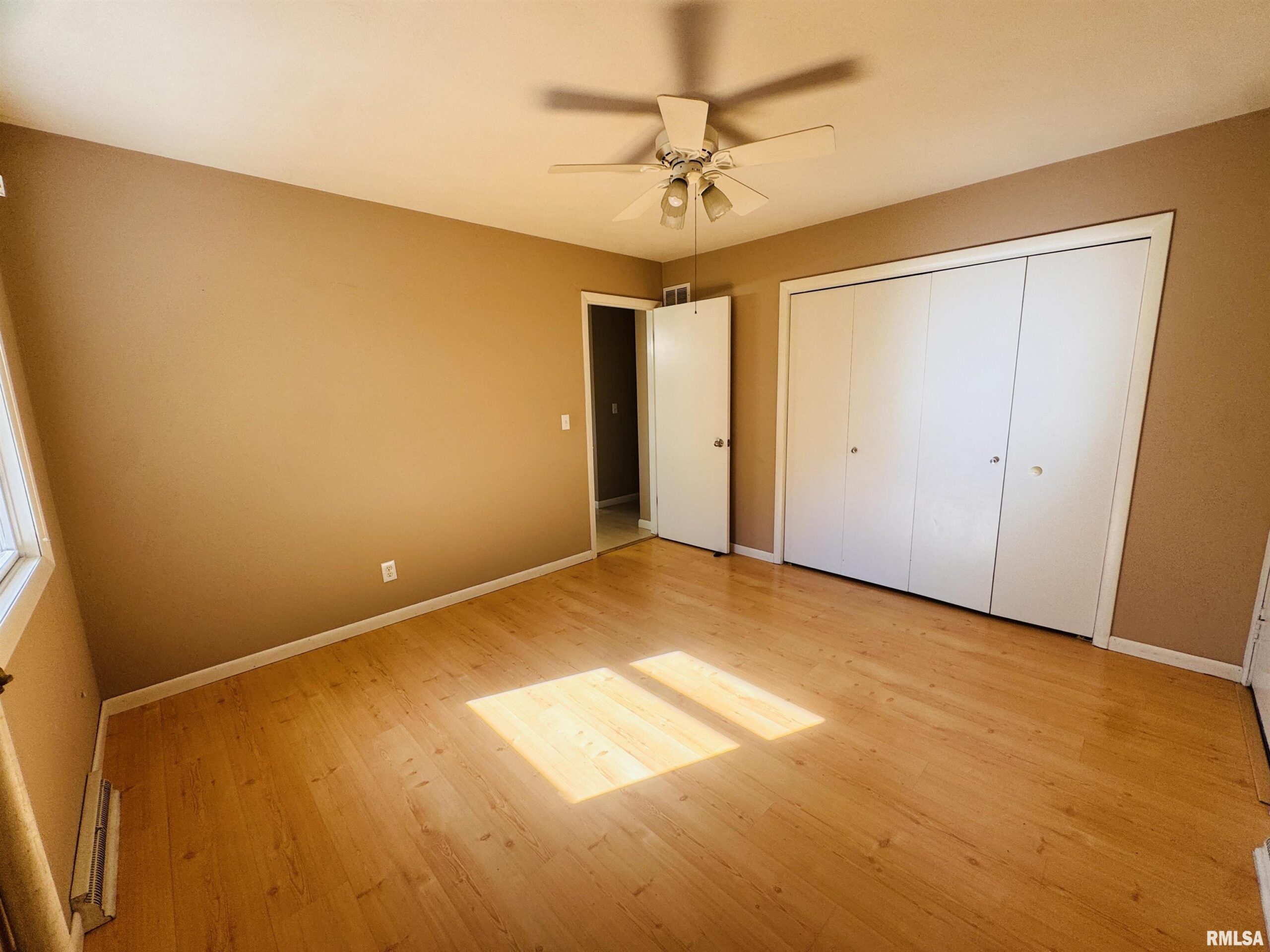 21 BRICKER Circle Avon IL