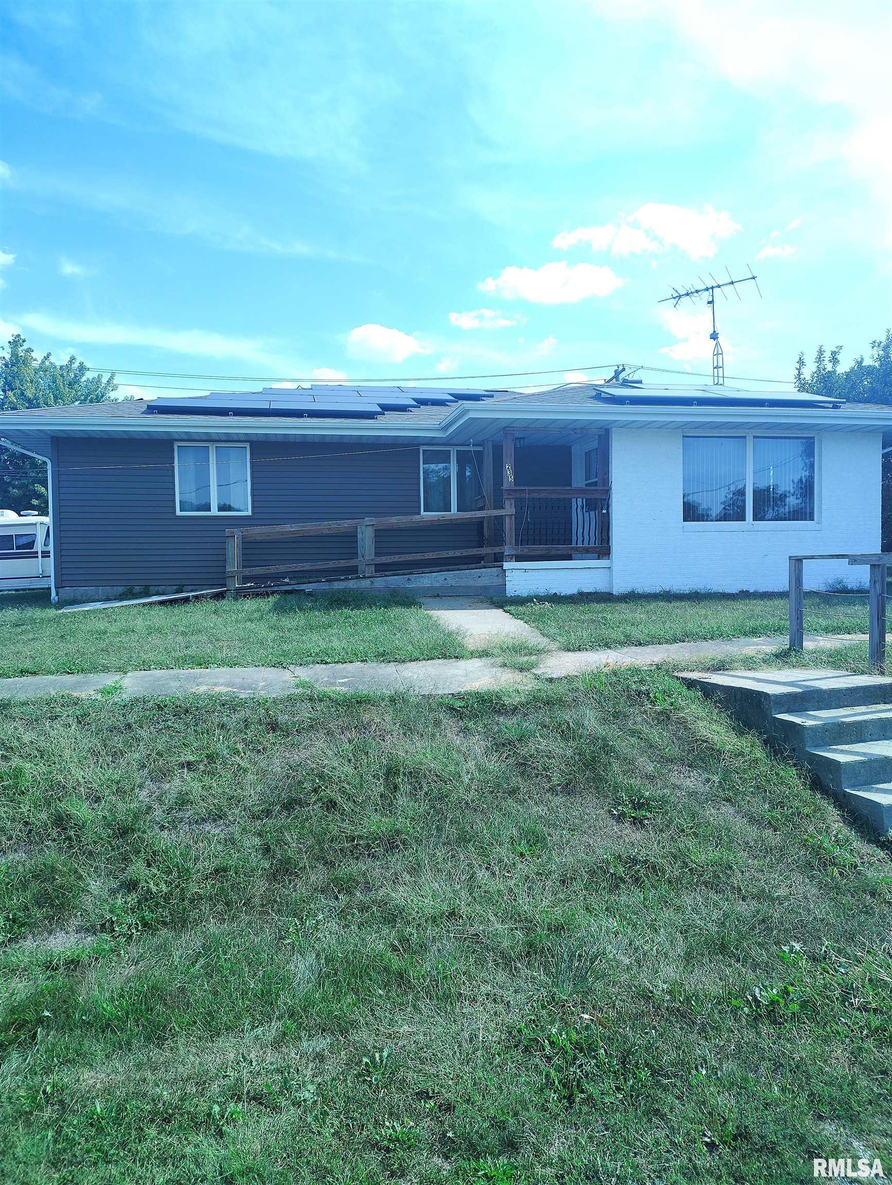 235 N SMITH Street Prairie City IL
