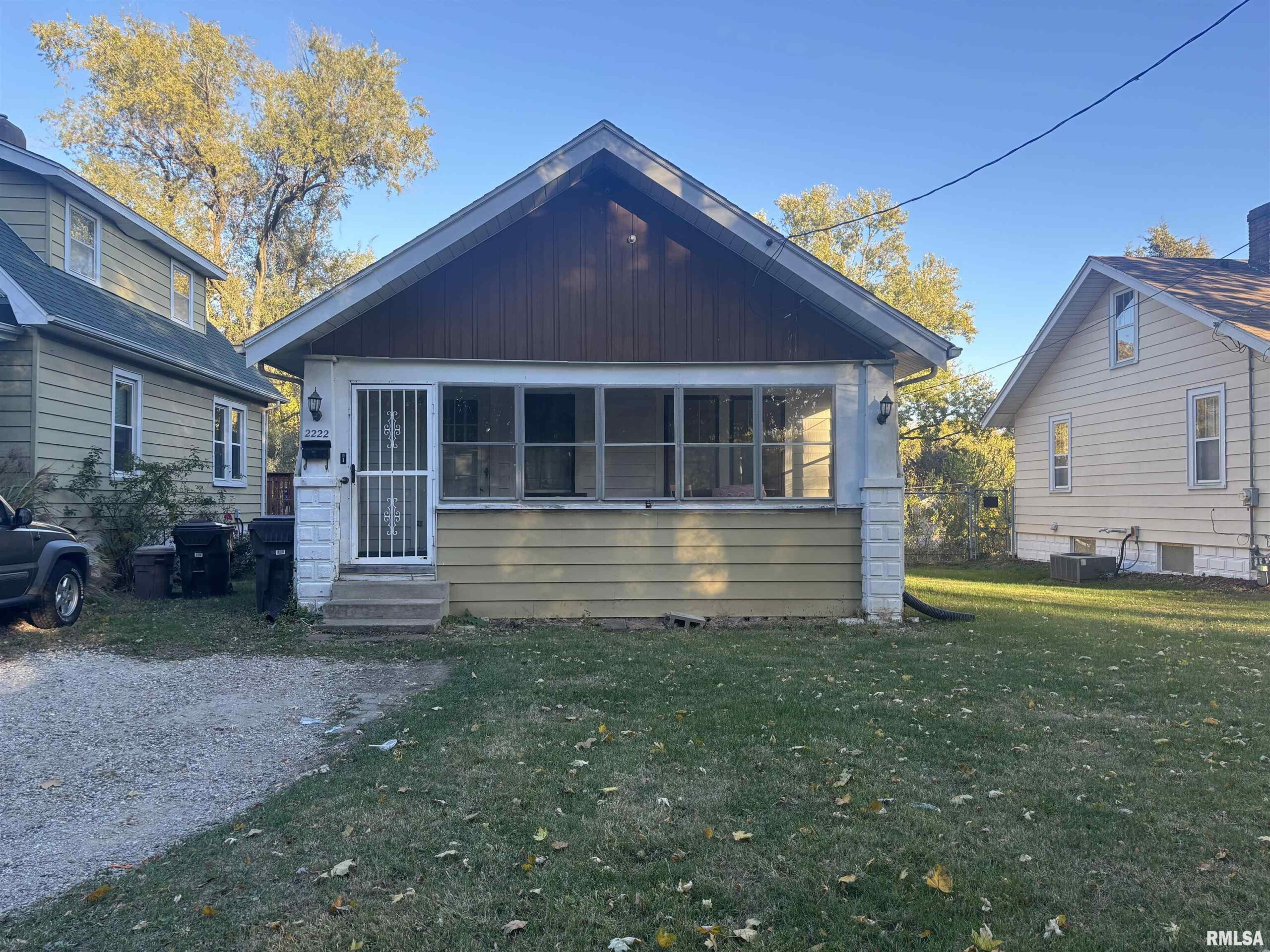 2222 N ELLIS Street Peoria IL