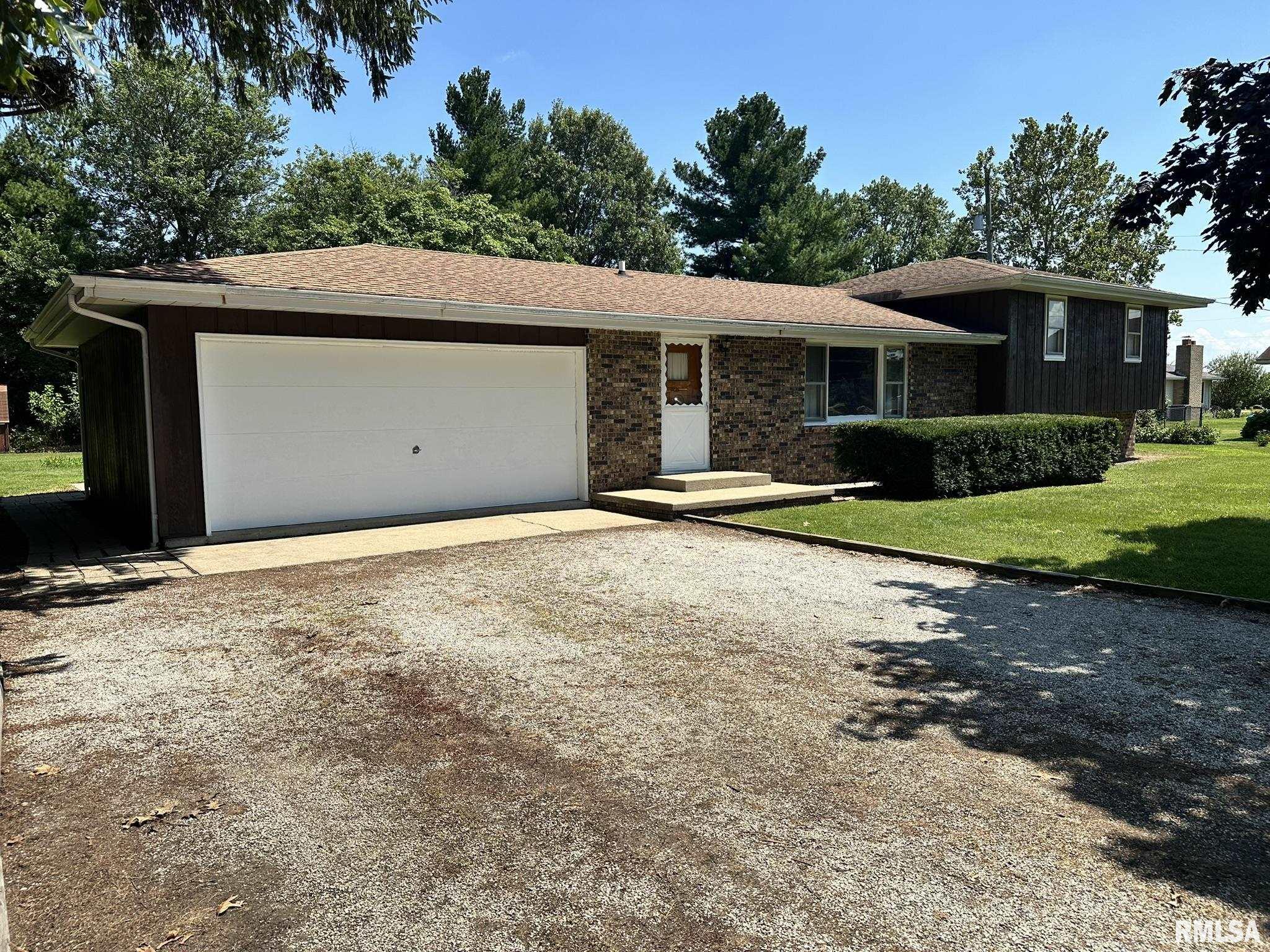 25247 N Boat Dock Road Canton IL