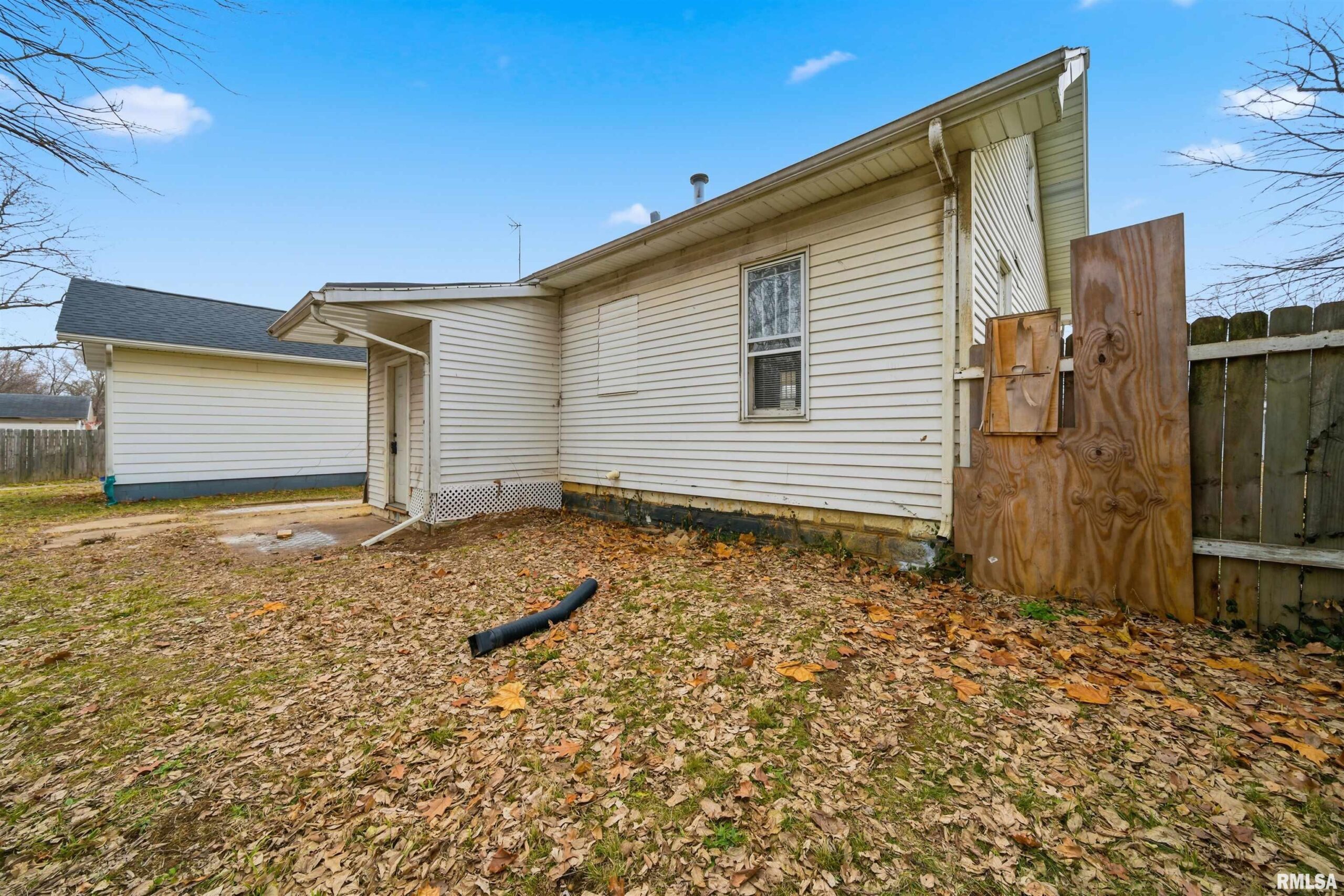 2002 N ELLIS Street Peoria IL