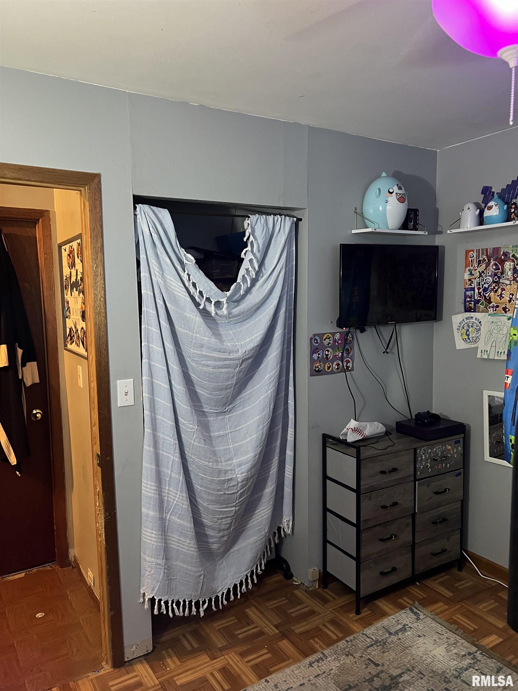 321 ARROW Street Pekin IL