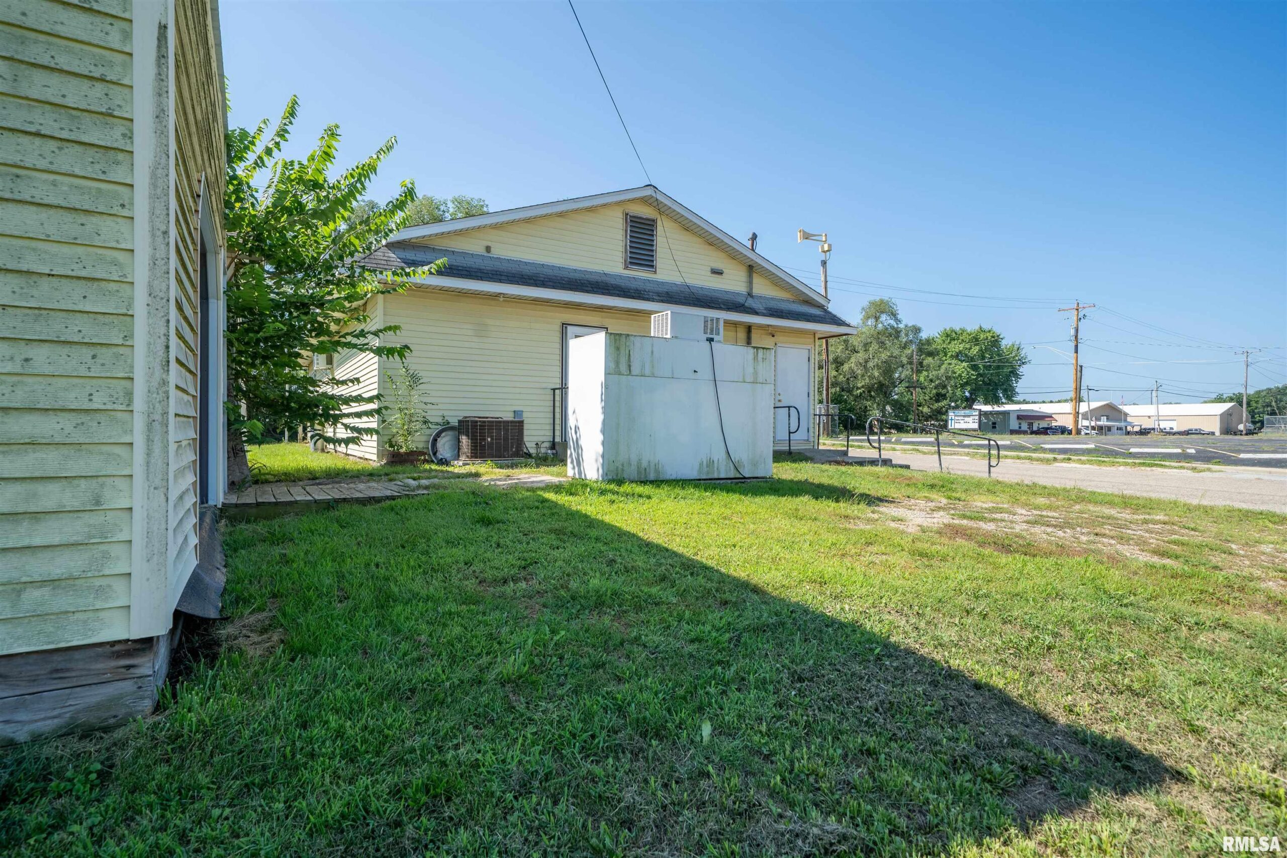 301 E MAIN Street South Pekin IL