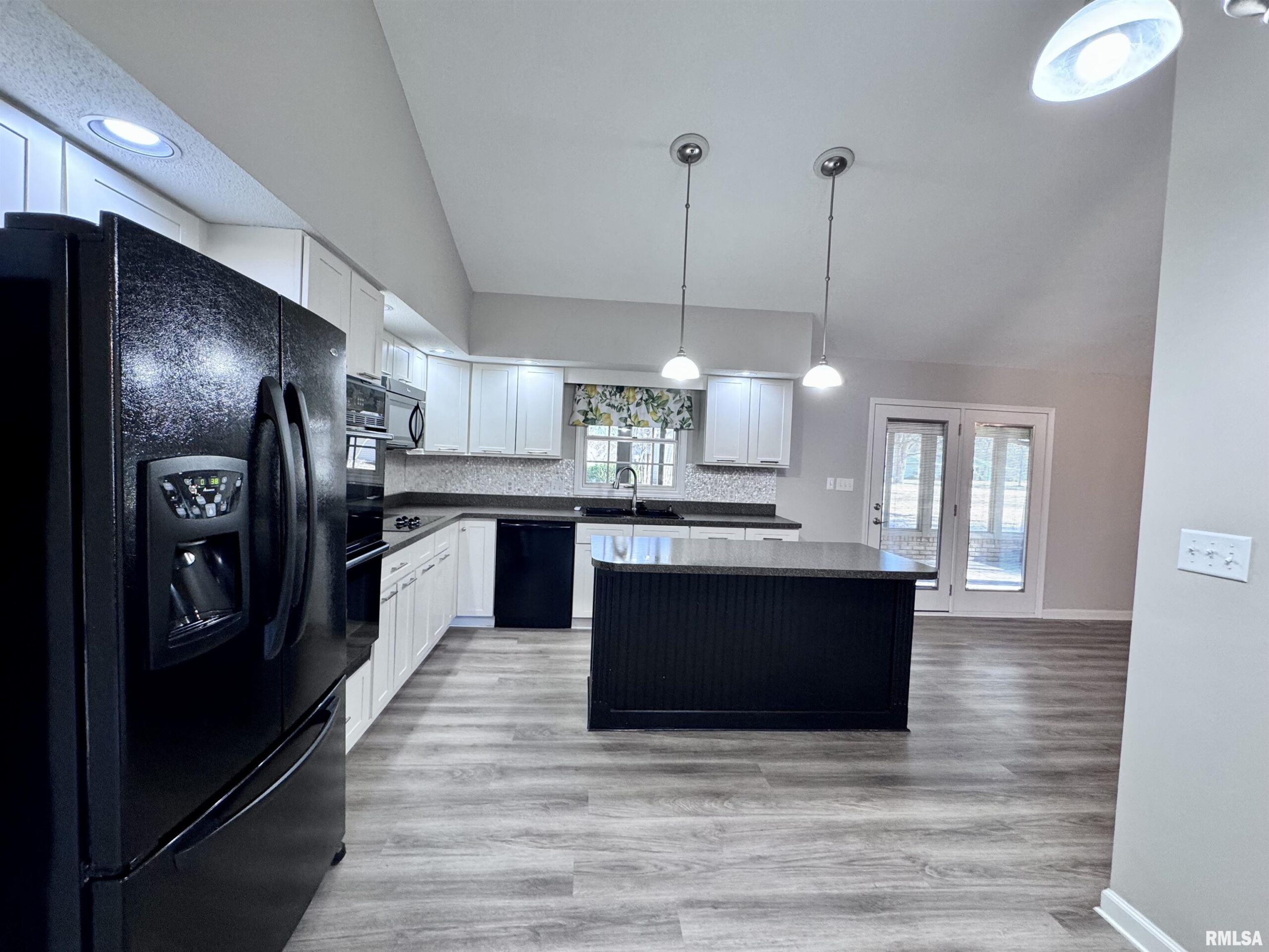 815 E FRANKLIN Street Macomb IL