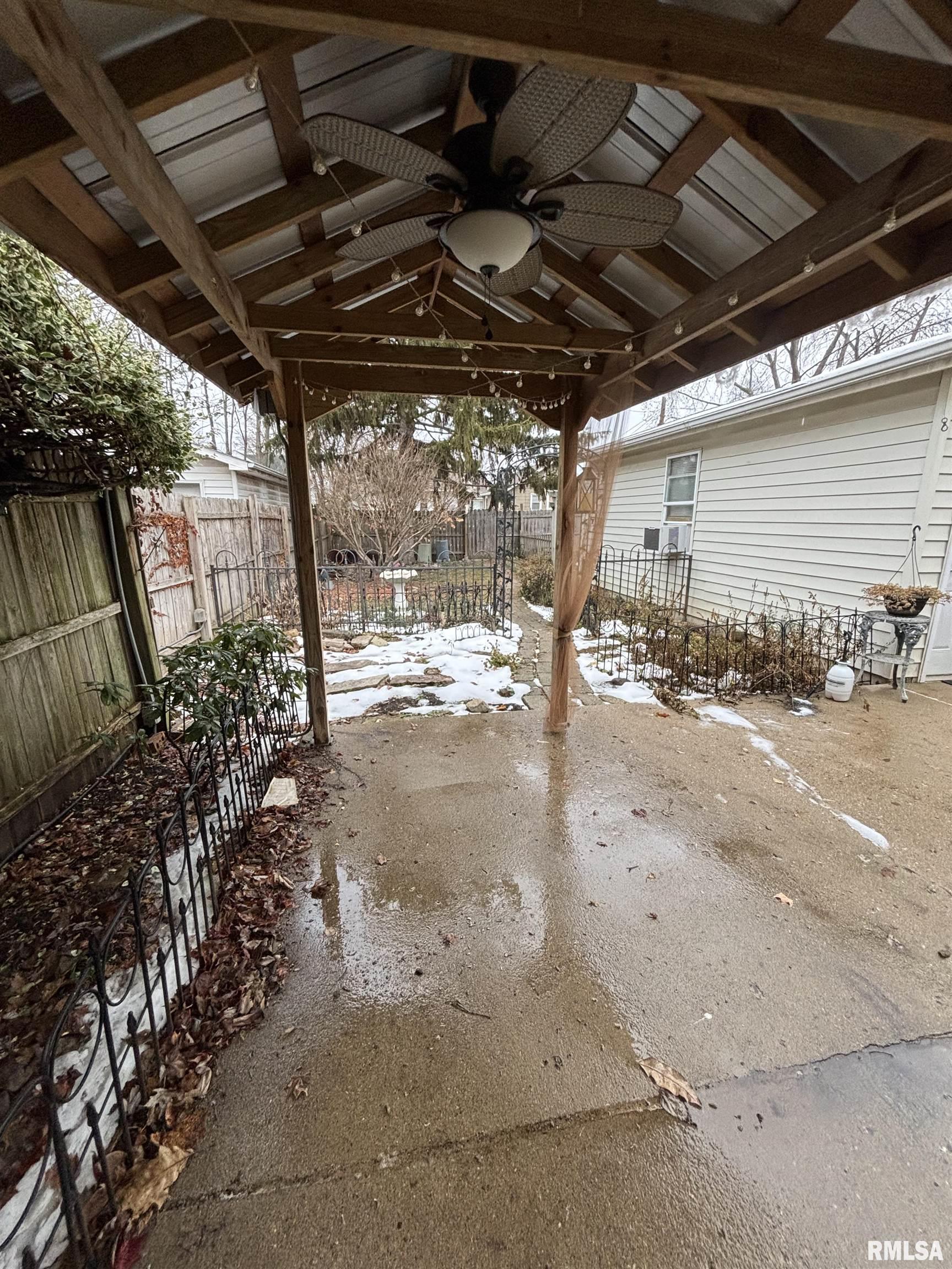 807 W CORRINGTON Avenue Peoria IL