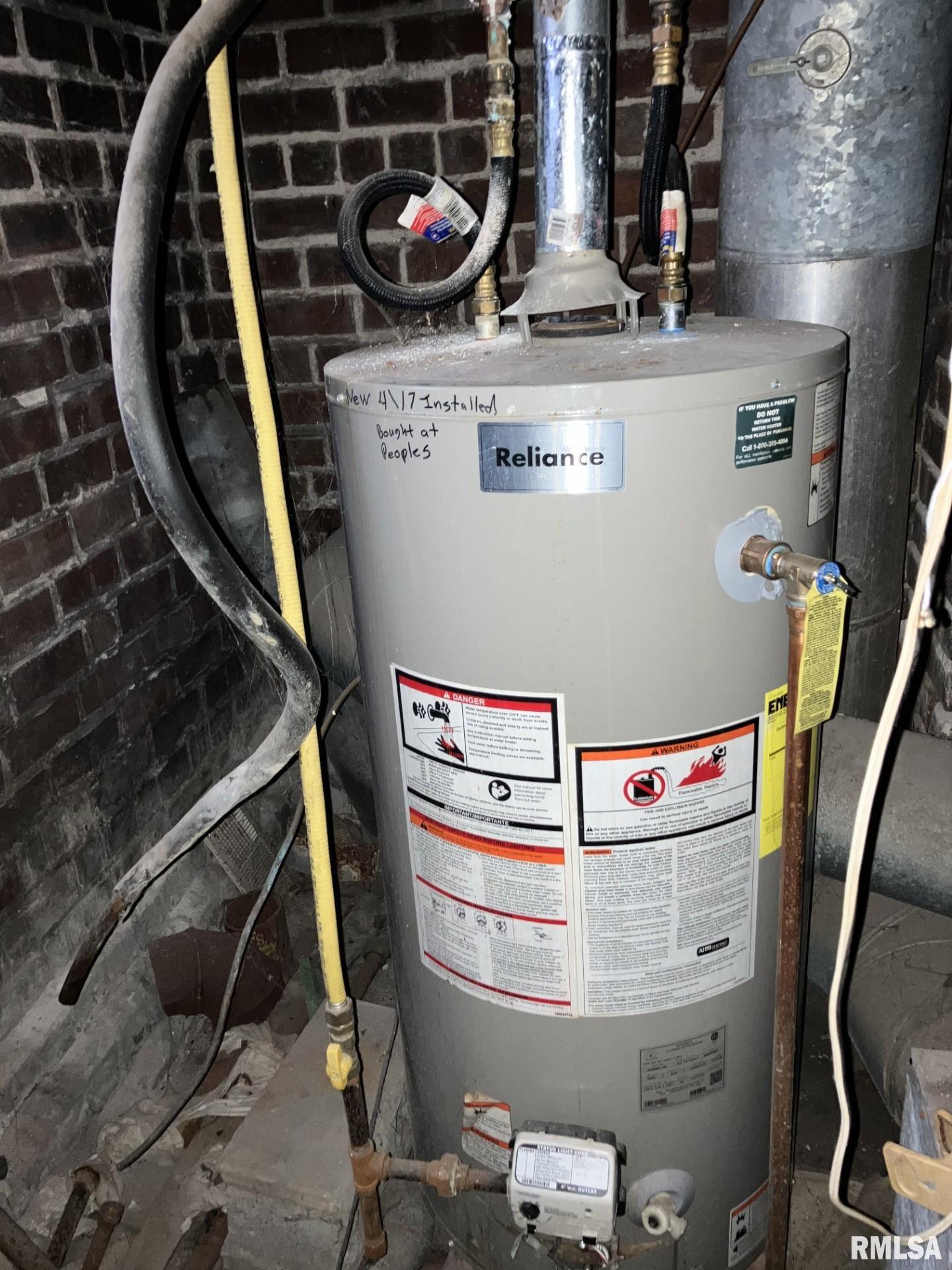 406 S A Street Monmouth IL