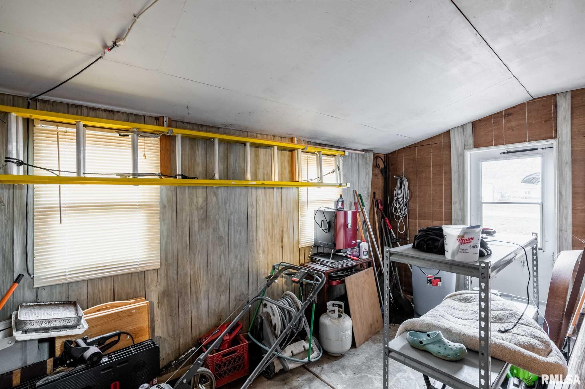 800 W 11TH Street Johnston City IL