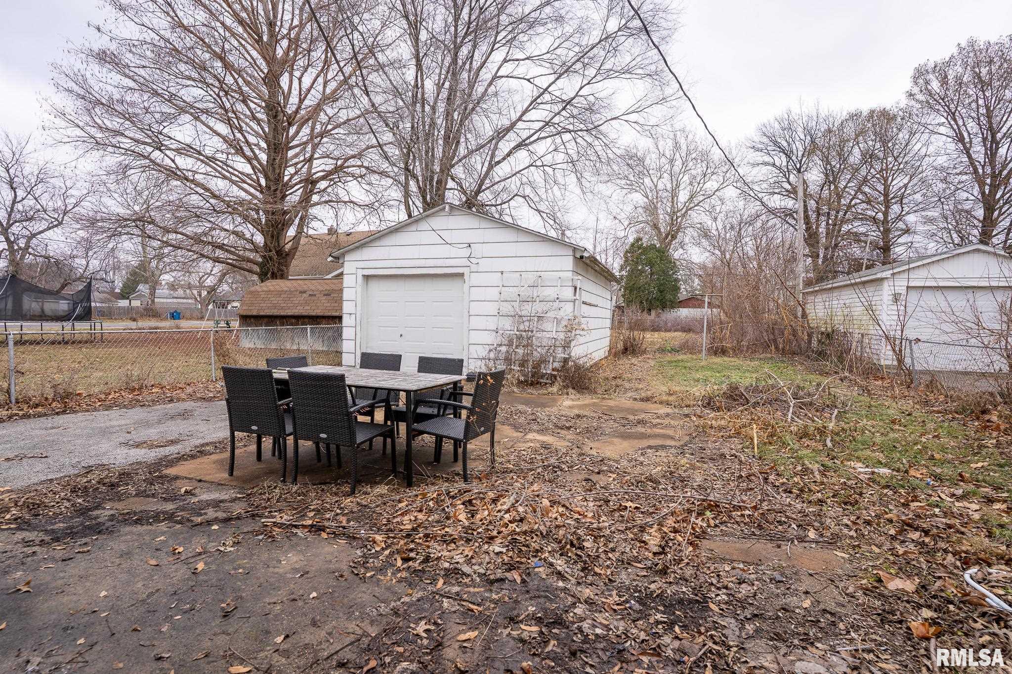 926 PATTON Avenue Springfield IL