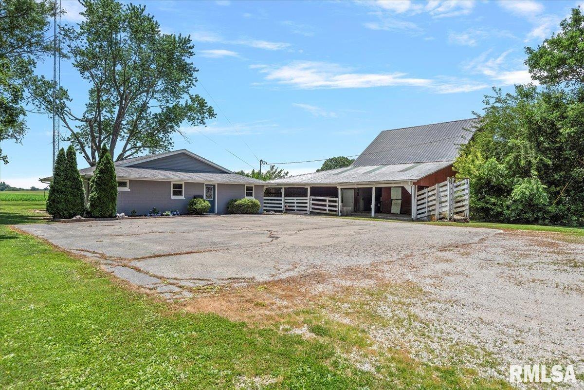 900 E UNION Street Nokomis IL