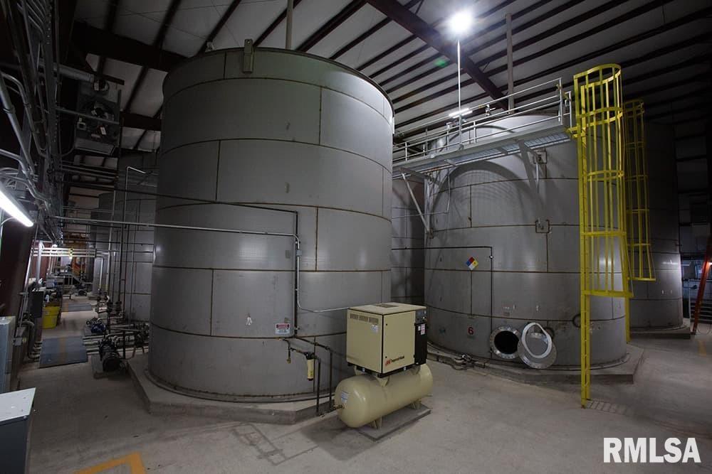 2531 Wiggins Road Muscatine IA