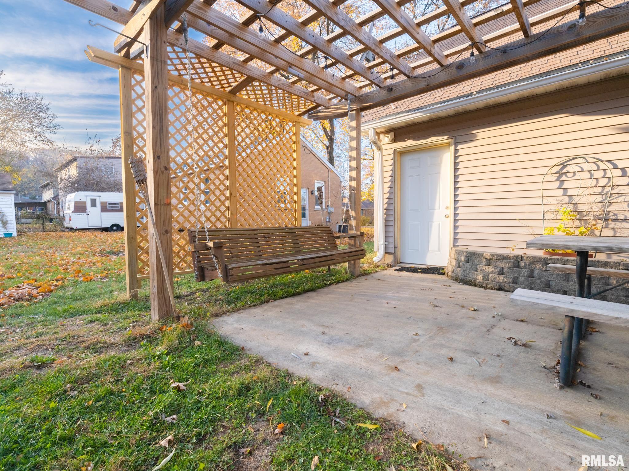 1704 E TERRACE VIEW Lane Peoria Heights IL