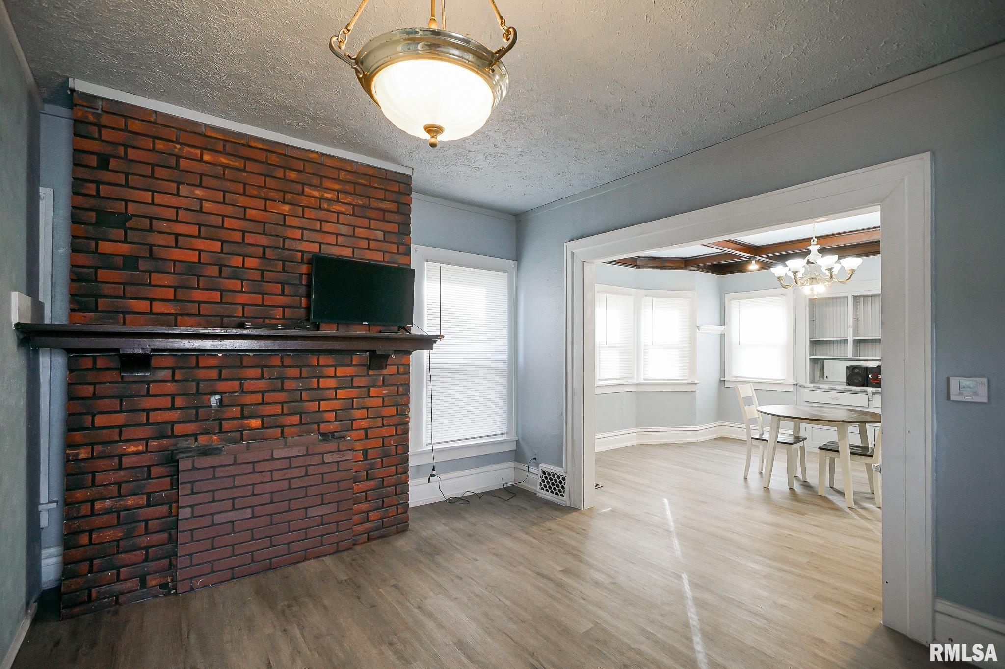 1820 W BRADLEY Avenue Peoria IL