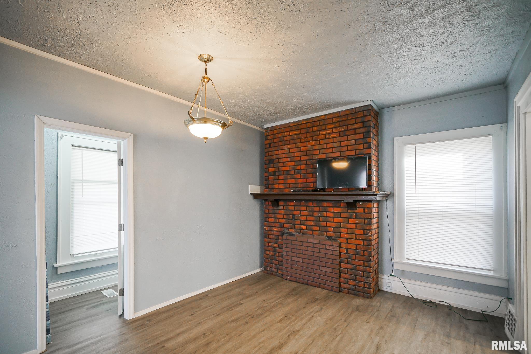 1820 W BRADLEY Avenue Peoria IL