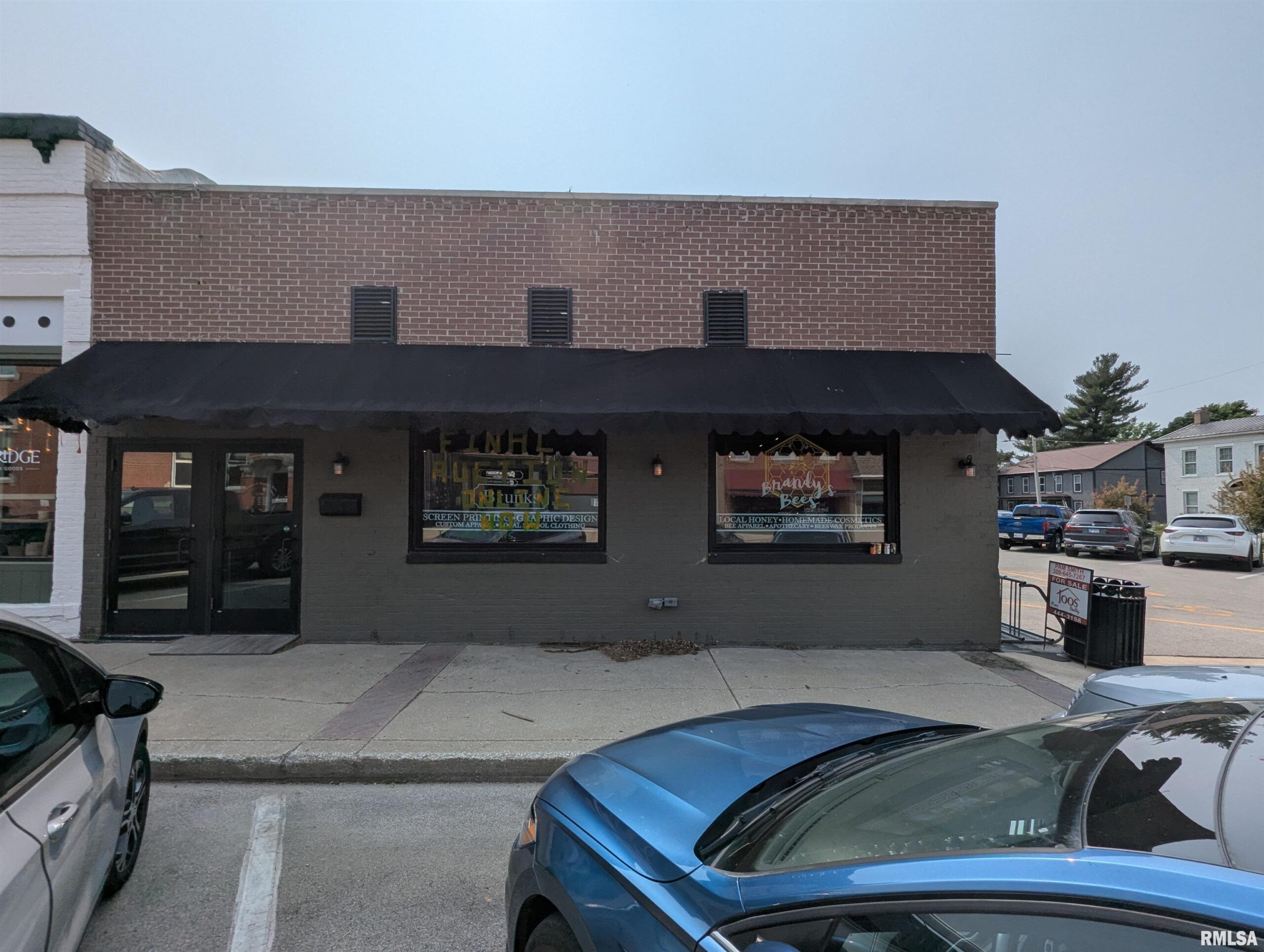 122 N MAIN Street Washington IL