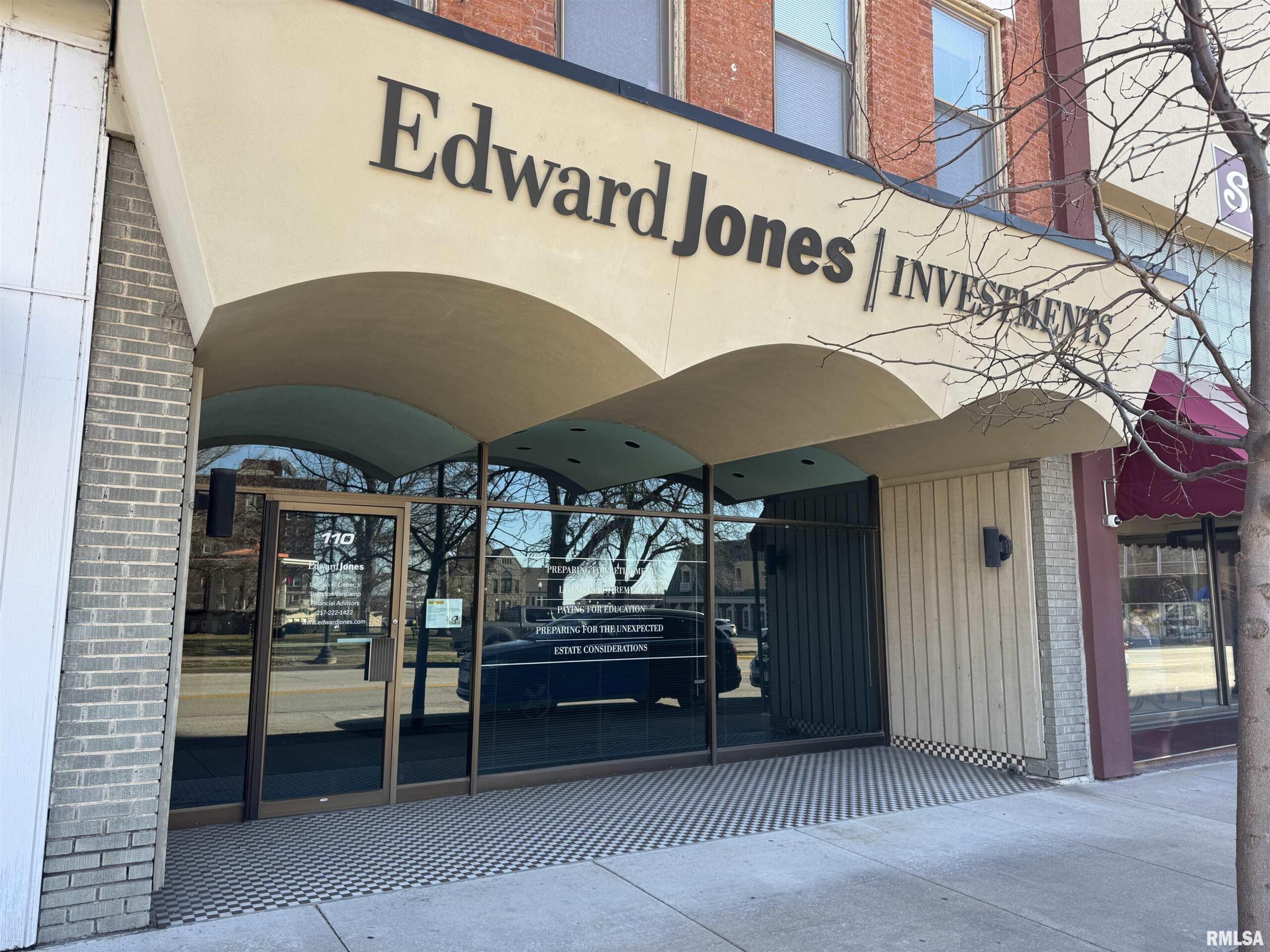 110 N 5TH Street Quincy IL