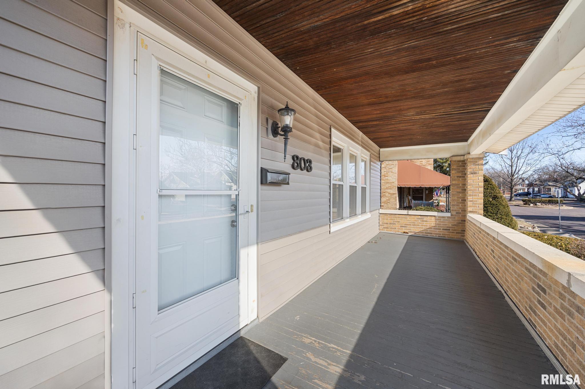 803 W MEADOWS Place Peoria IL