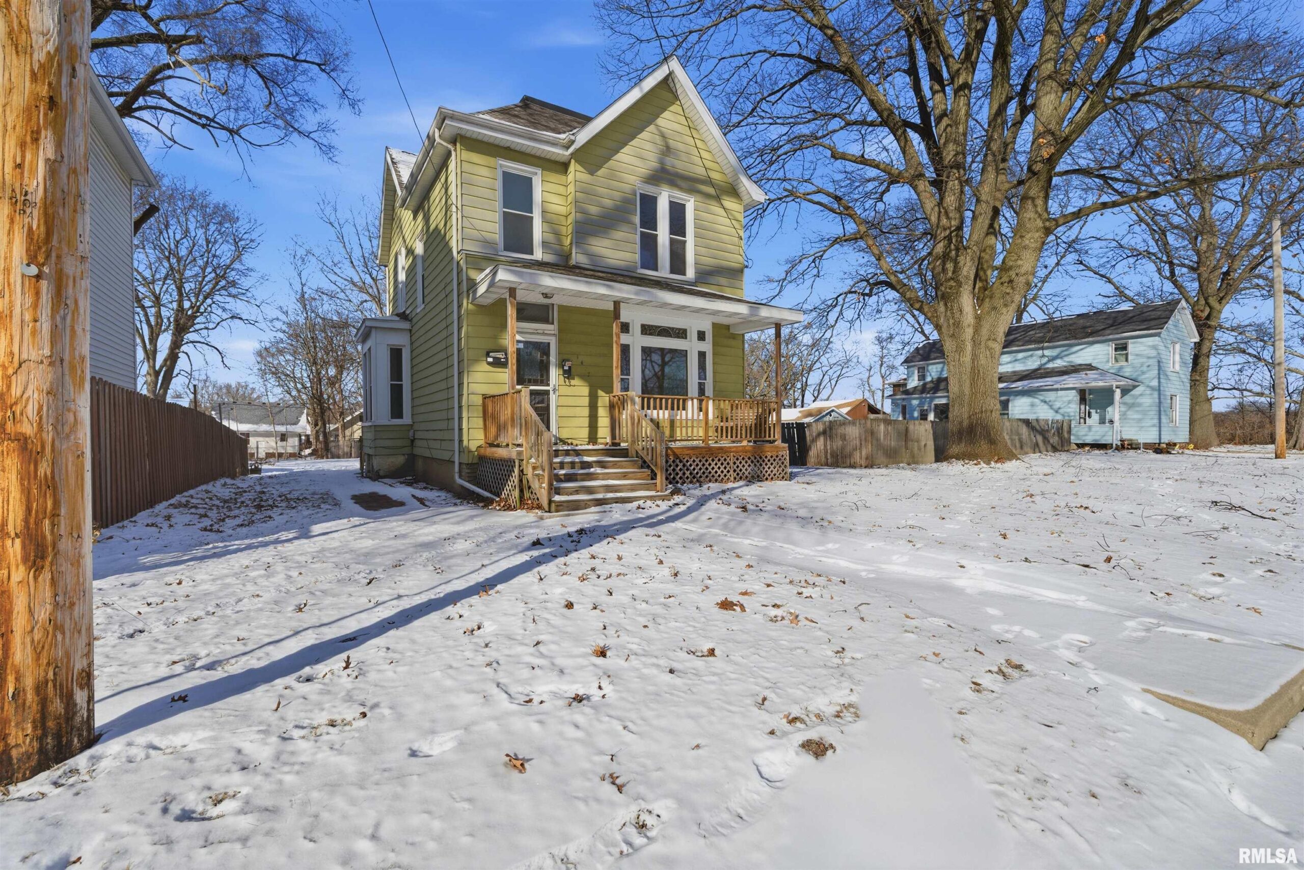 1427 N SHERIDAN Road Peoria IL