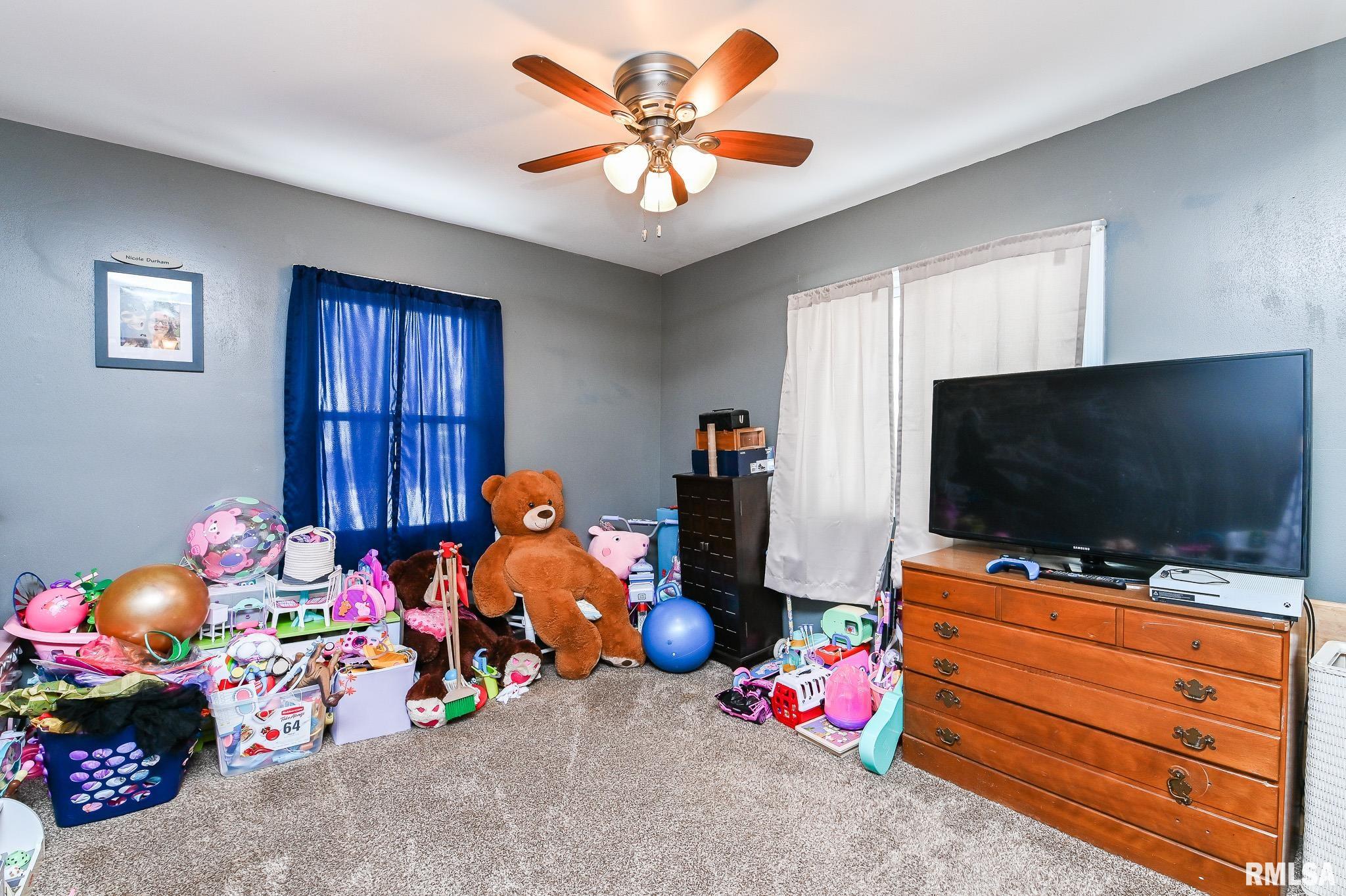 230 STAHL Avenue Washington IL